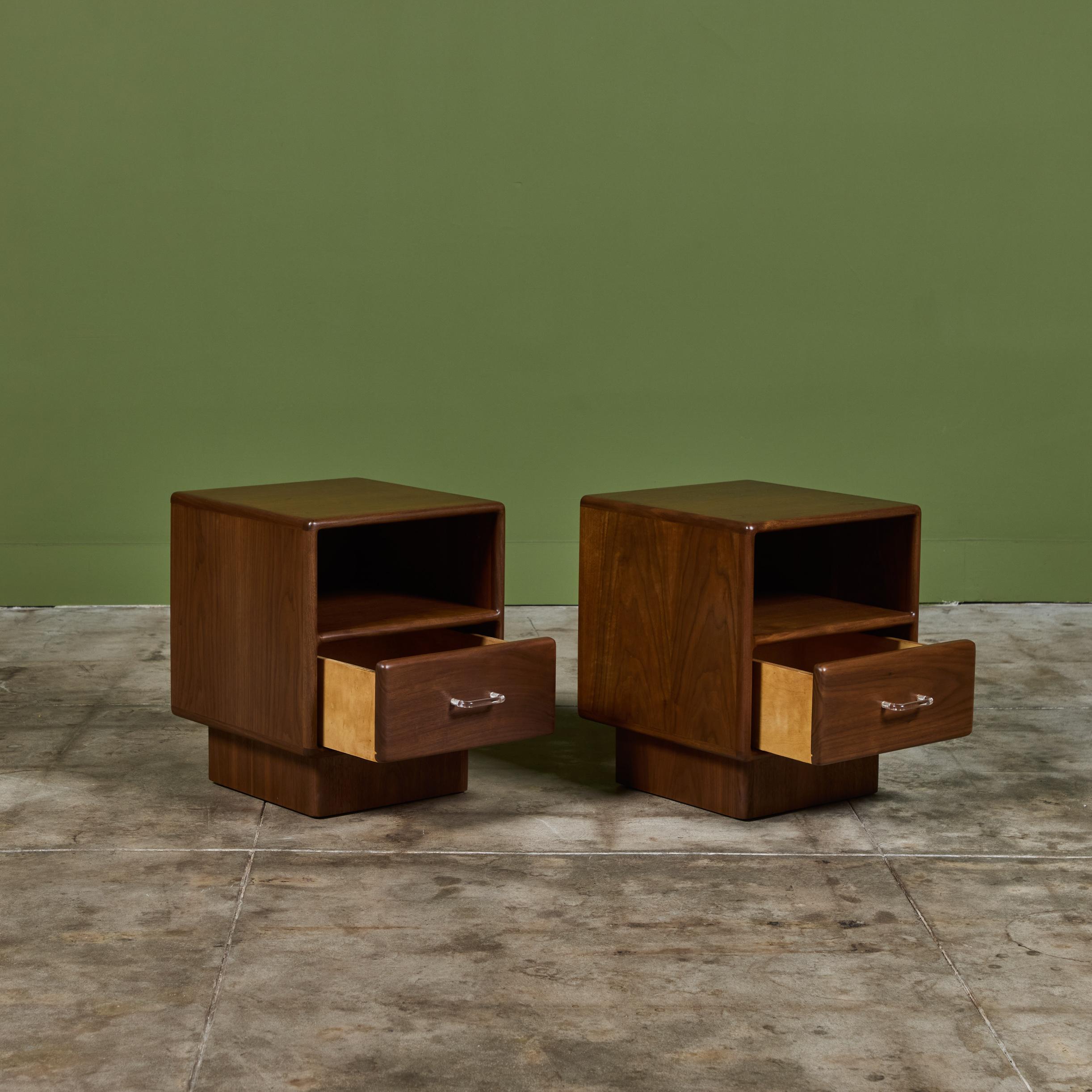 Mid-Century Modern Pair of Petite Walnut Nightstands