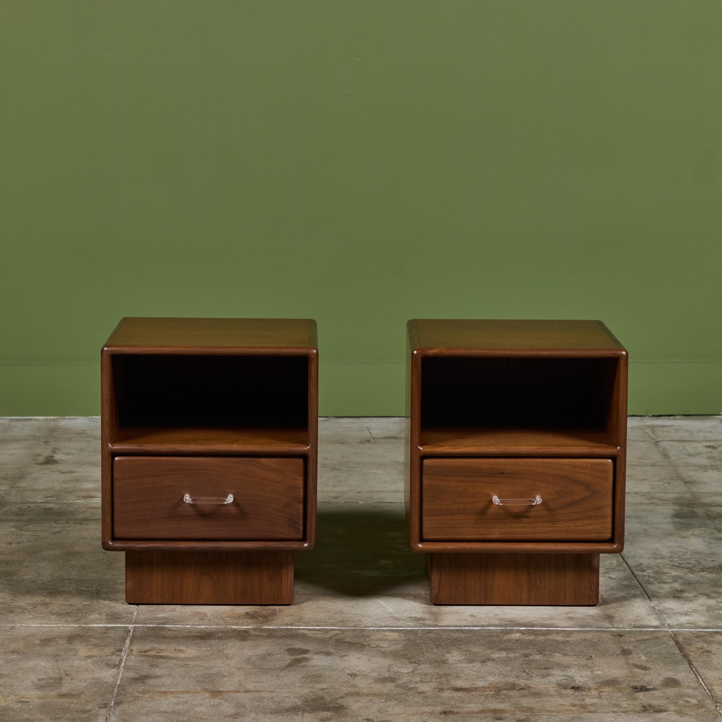 American Pair of Petite Walnut Nightstands