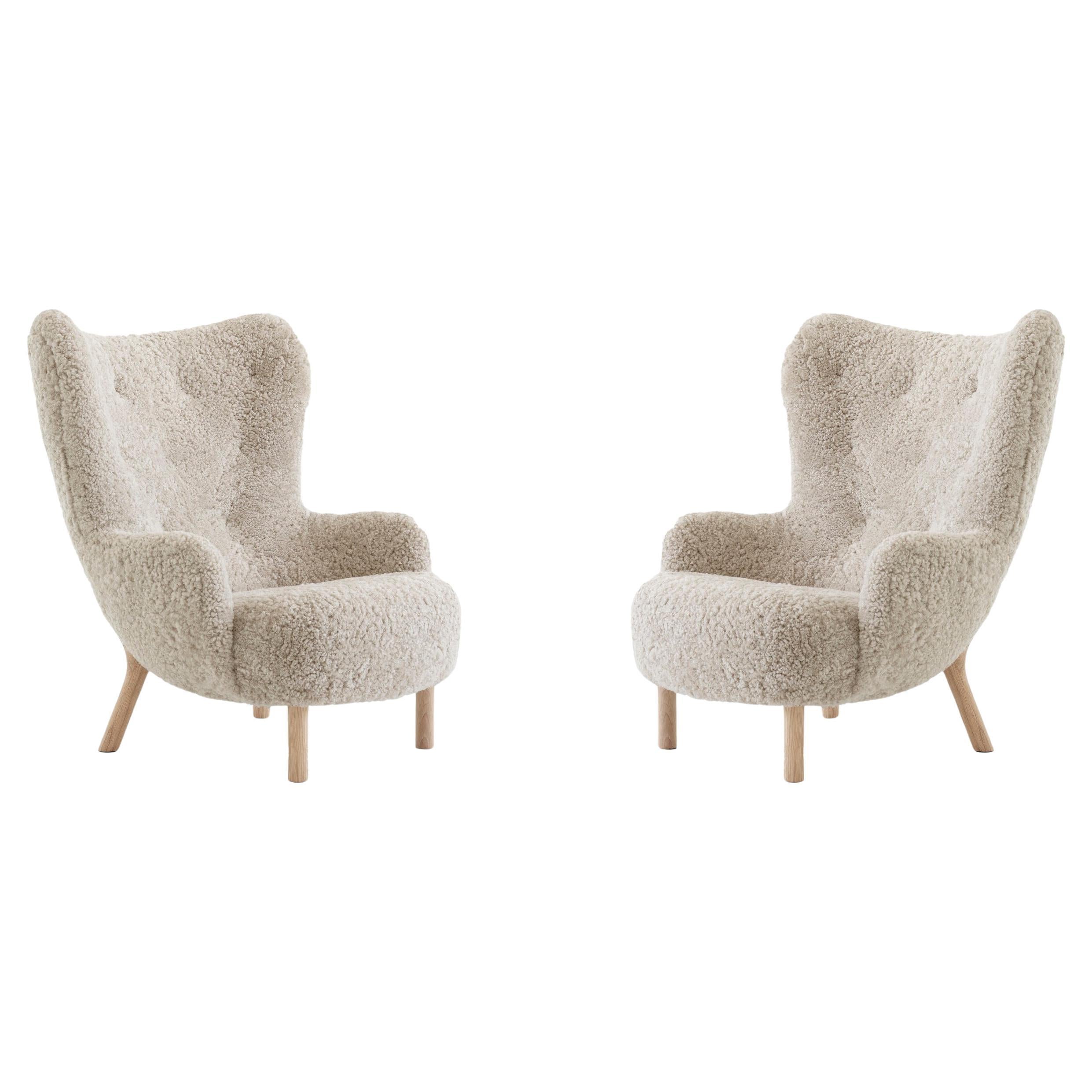 Pair of Petra VB3 Lounge Chair-Sheepskin Moonlight & Oak- by Viggo Boesen for &T