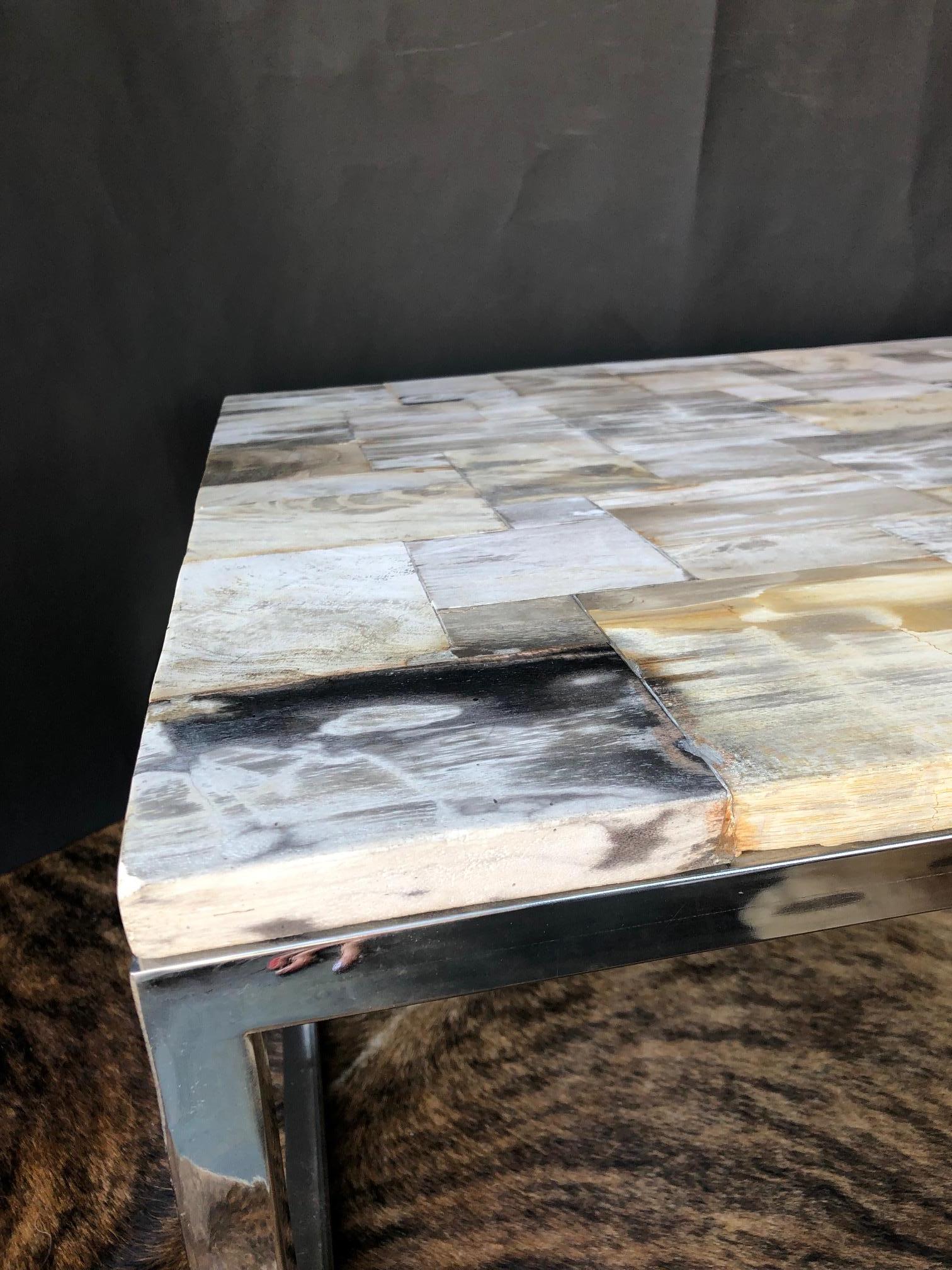 Petrified Wood Top Coffee Tables In Excellent Condition In Los Angeles, CA
