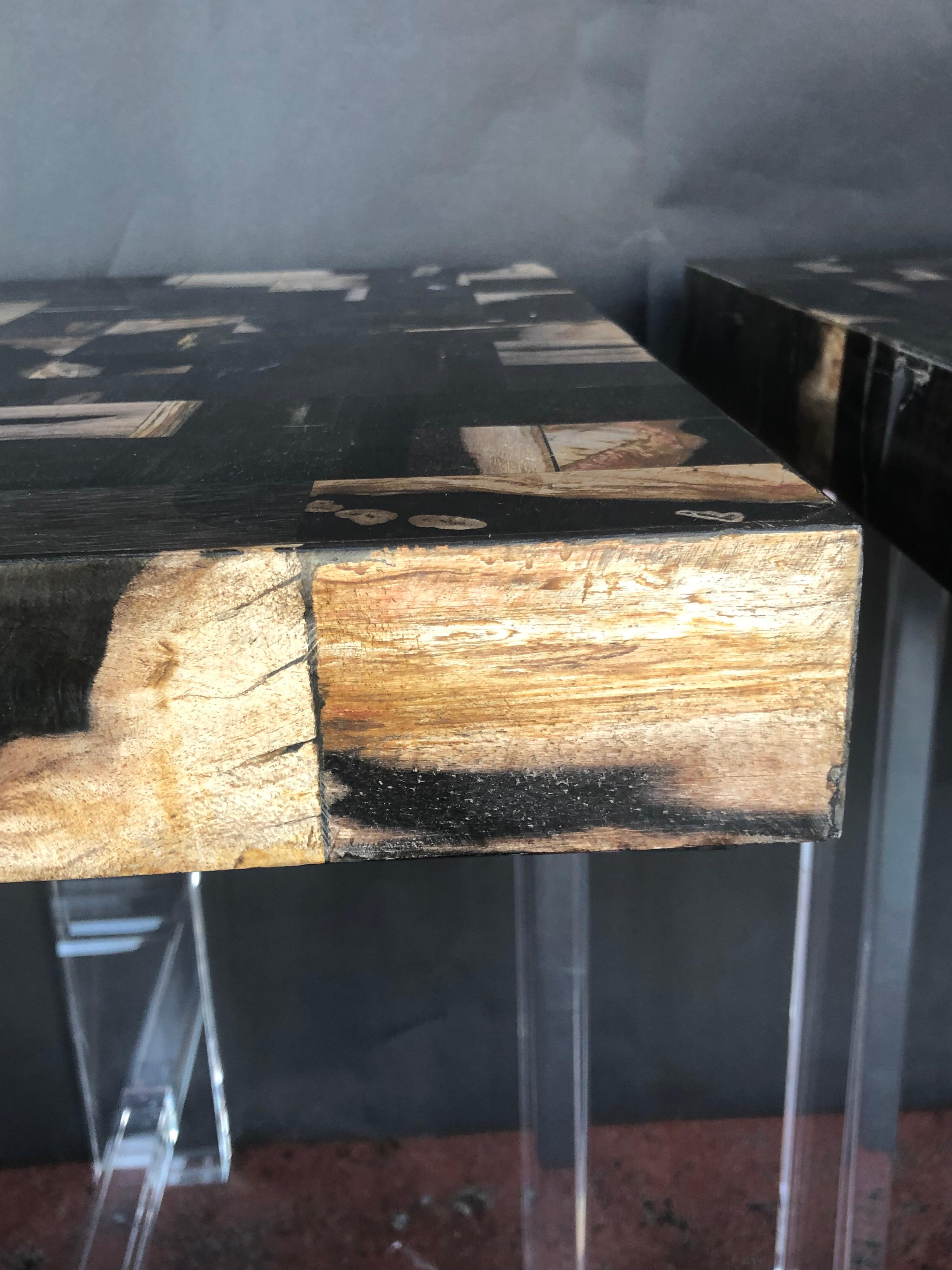 Pair of Petrified Wood Top Side Tables In Excellent Condition For Sale In Los Angeles, CA