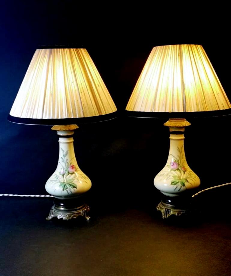Porcelain de Paris Napoleon III  French Pair of Petrol Lamps with Lampshade In Good Condition In Prato, Tuscany