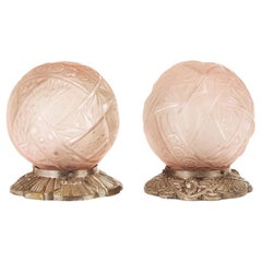 Paar Art Deco Tischlampen aus Zinn und Milchglas