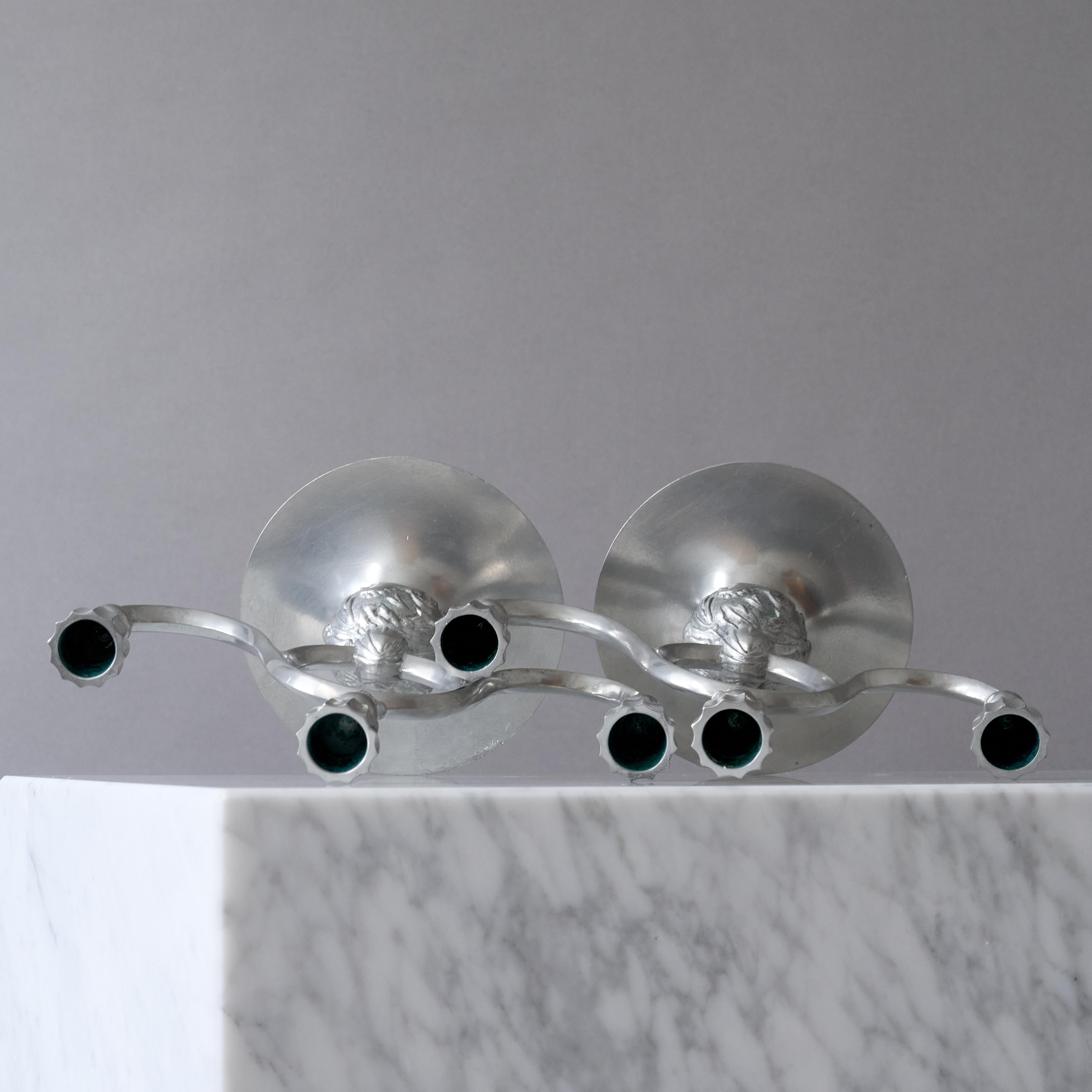 Coppia di candelabri in peltro Art Deco di Harald Linder, Svezia, 1932. in vendita 3