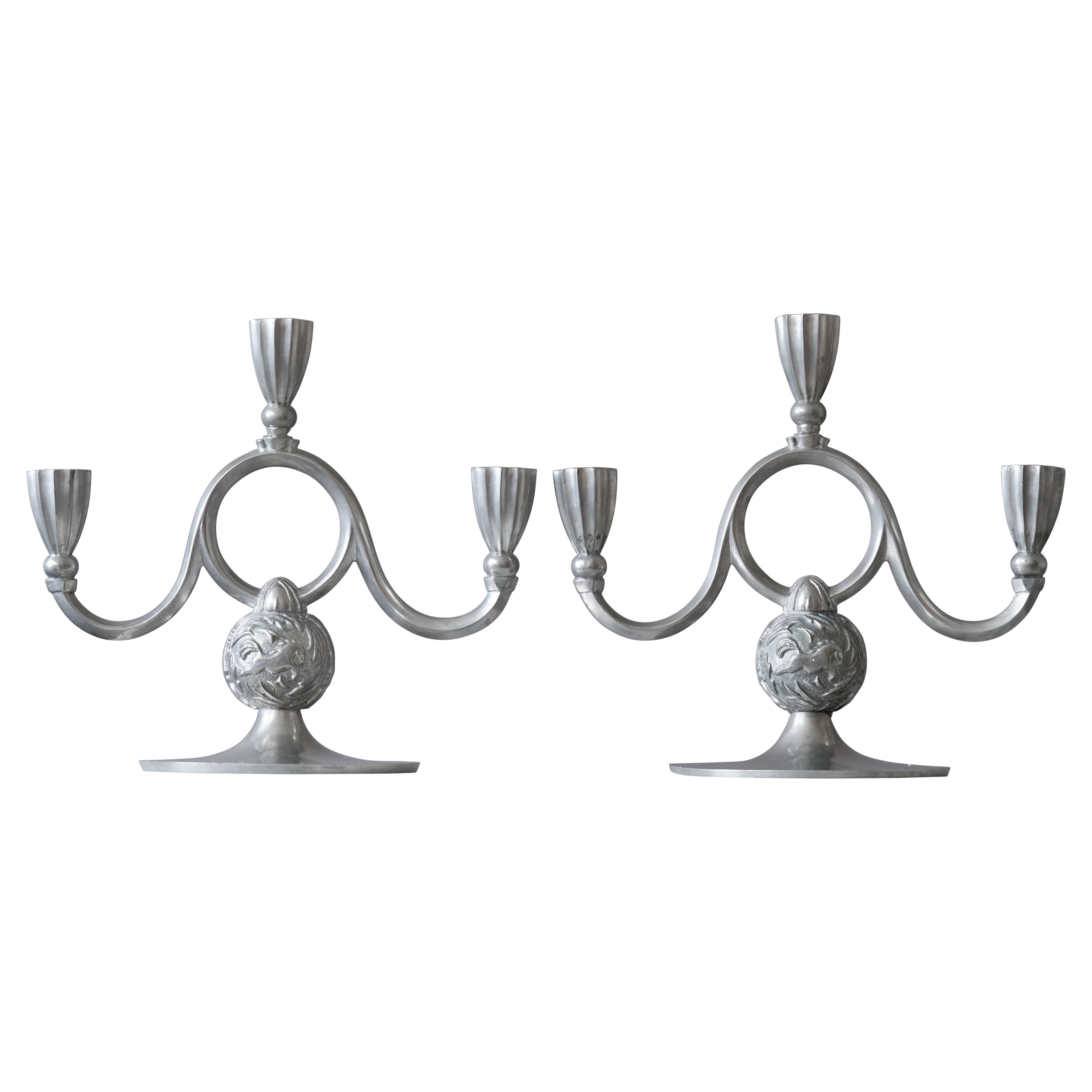 Coppia di candelabri in peltro Art Deco di Harald Linder, Svezia, 1932.