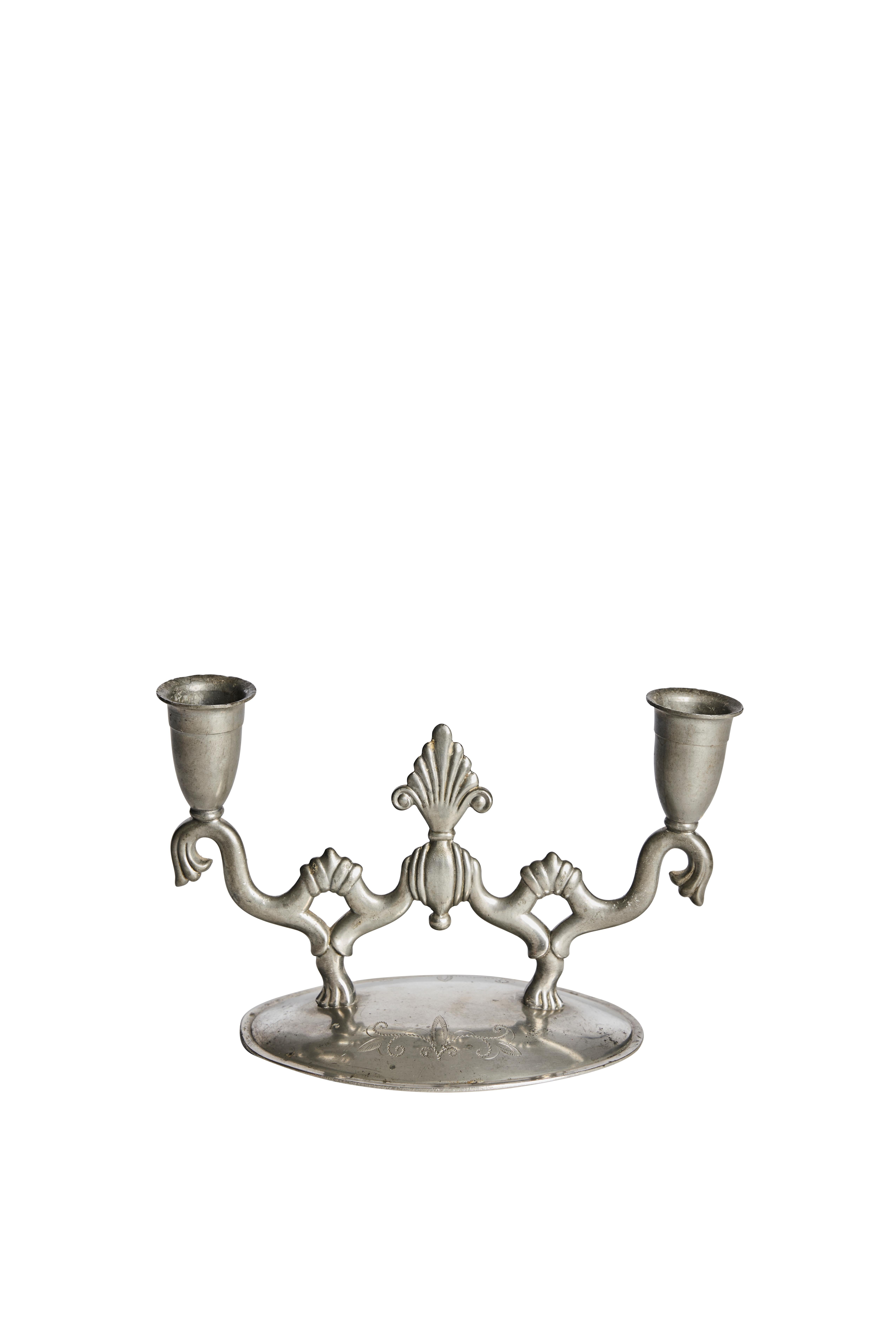 Svedese Coppia di candelieri in peltro di EMTI, Svenskt Tenn, Svezia, anni '30 in vendita