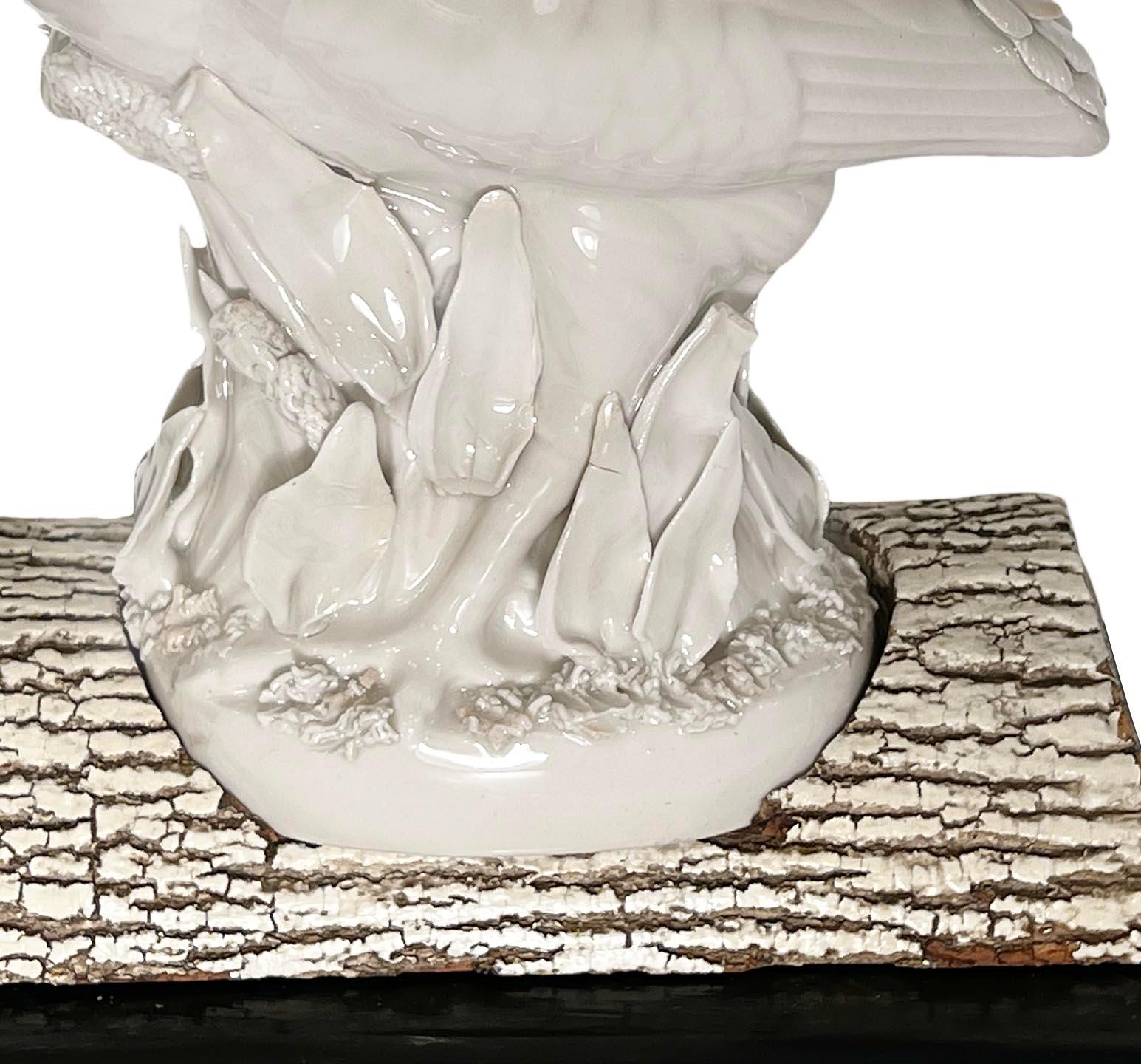 Pair of Pheasant White Porcelain Lamps In Good Condition For Sale In New York, NY