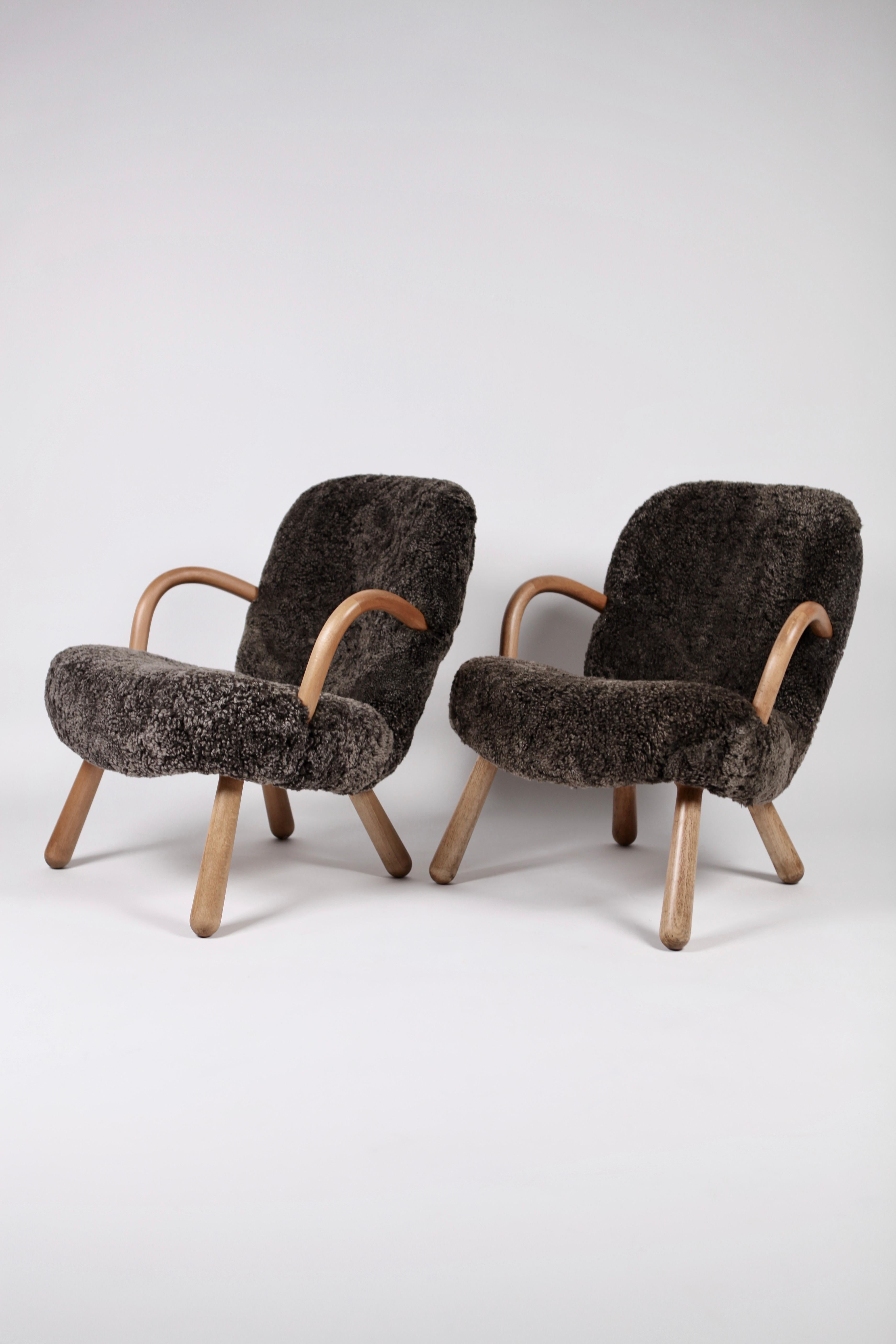 Pair of Philip Arctander Attributed Clam Chairs, 1950s 4