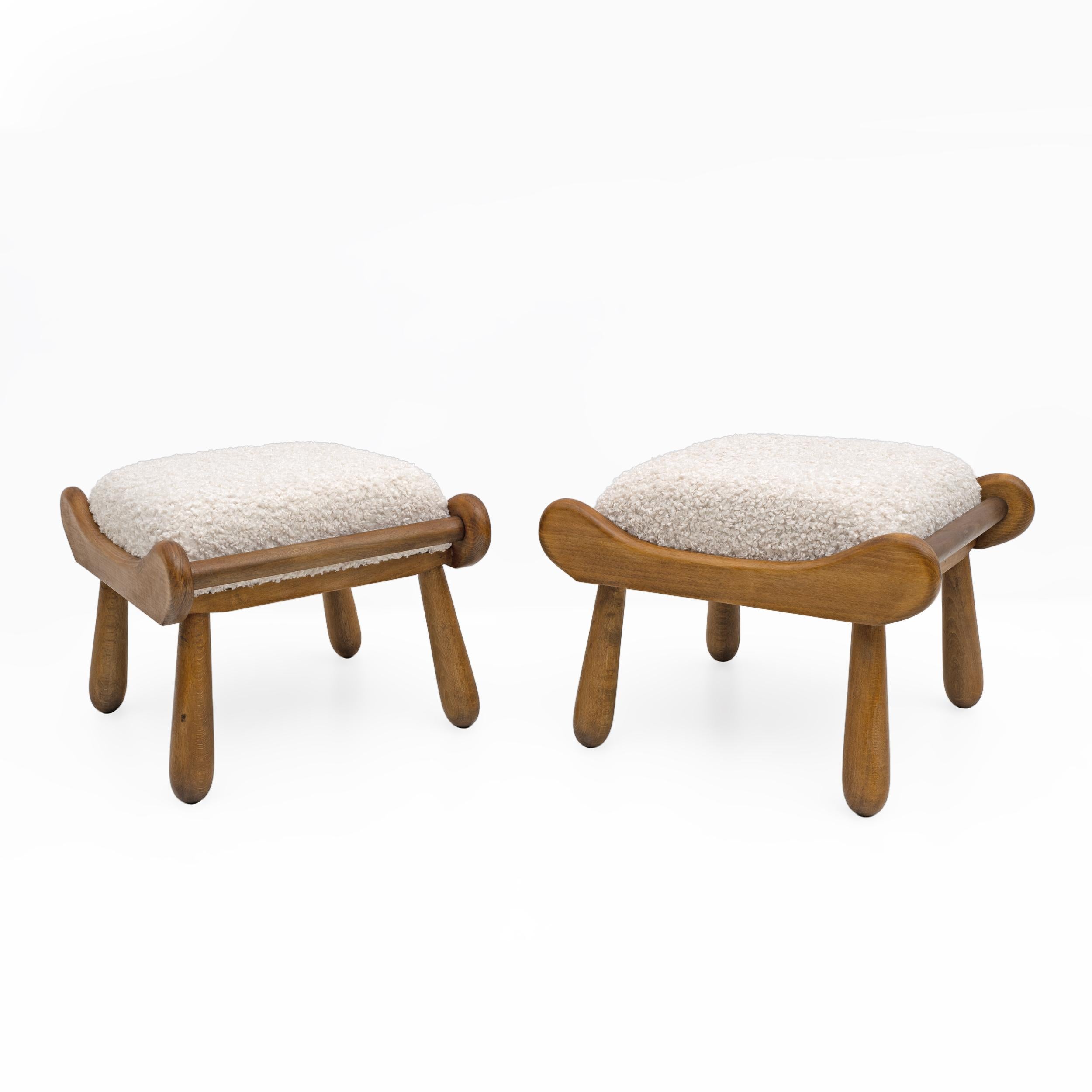 Milieu du XXe siècle Paire de tabourets en hêtre de style Philip Arctander, mi-siècle moderne, années 1960