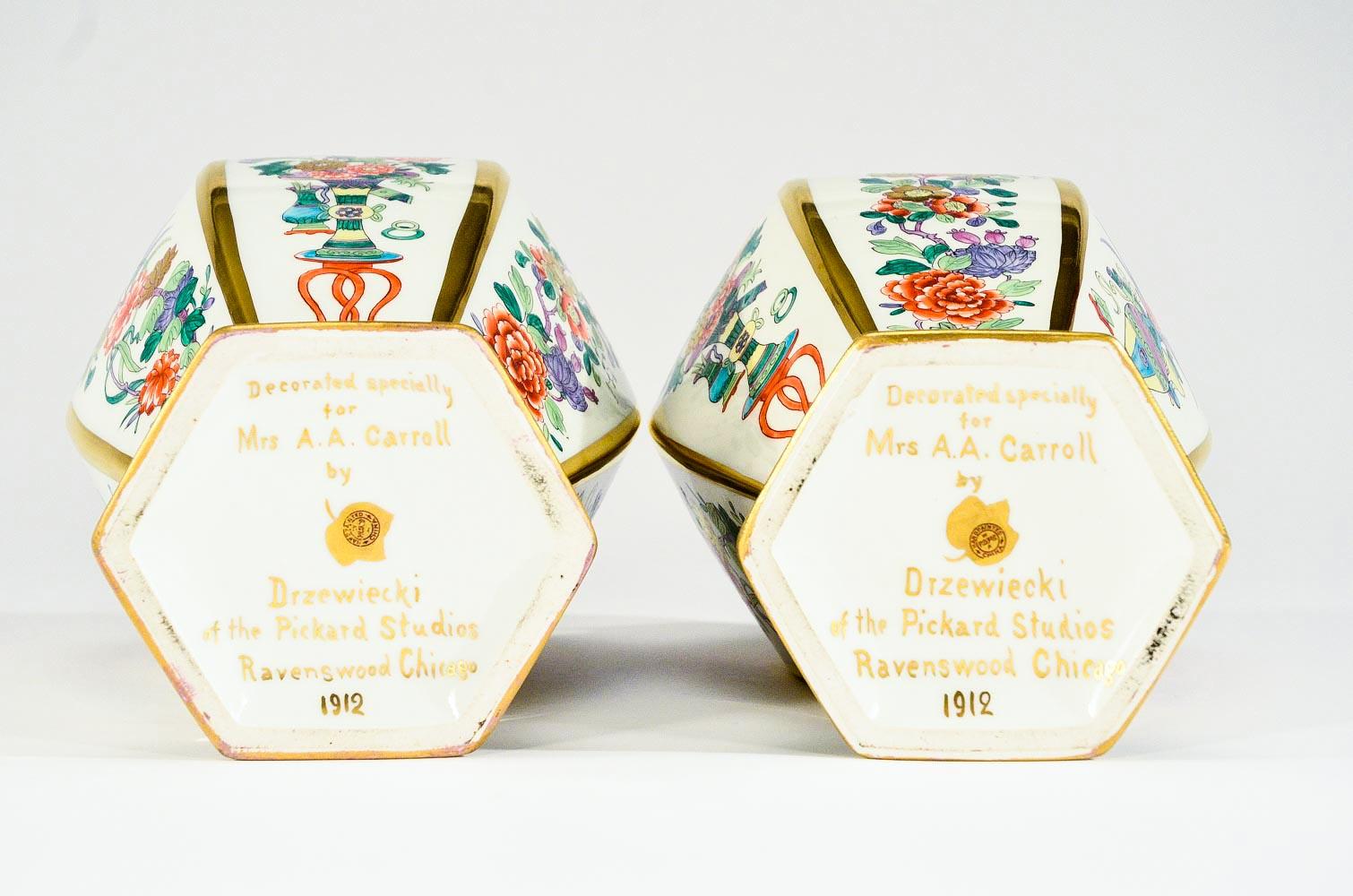 Paar handbemalte japanische Vasen des Künstlers Pickard, signiert, um 1912 im Angebot 3