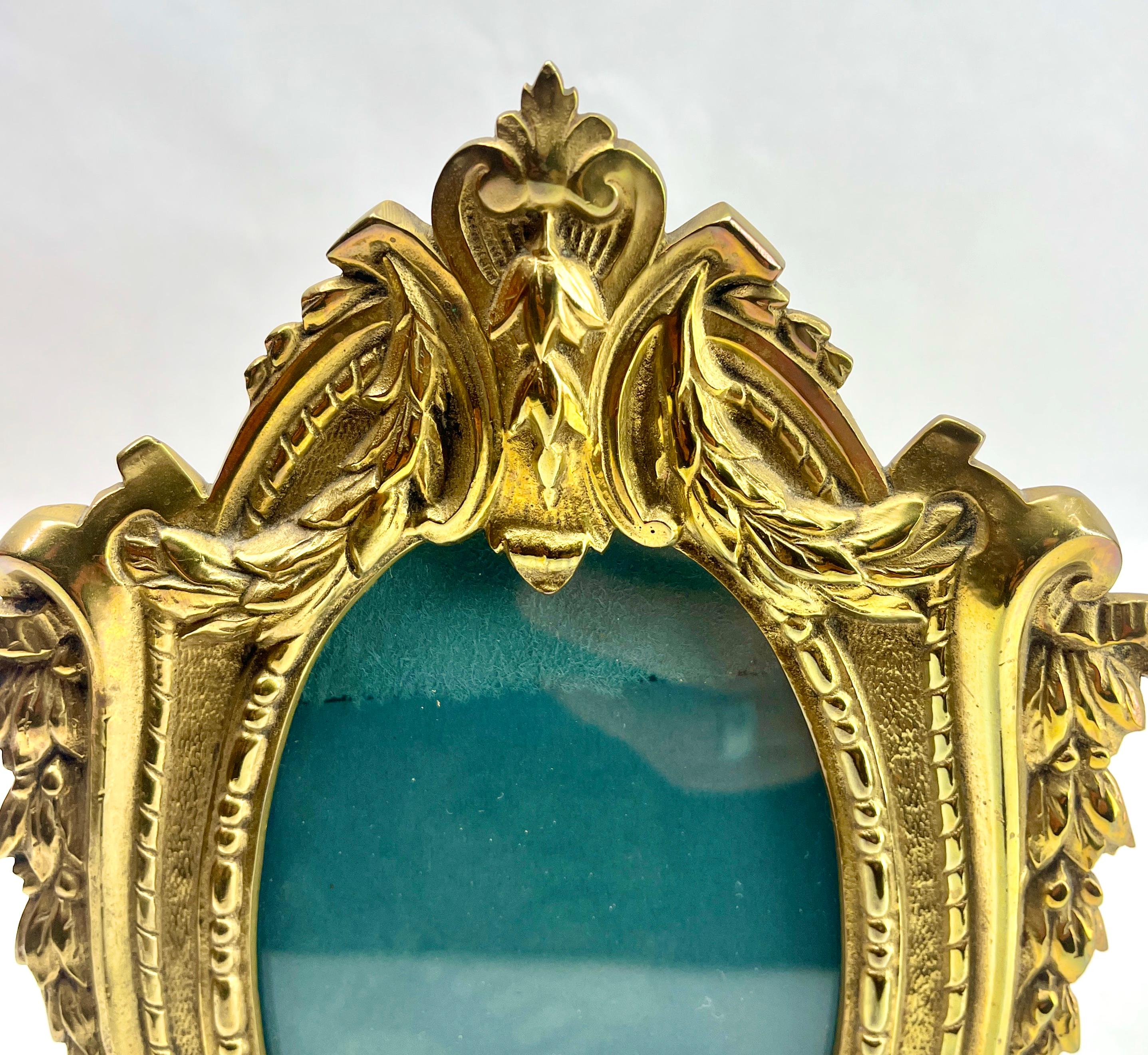 Pair of Picture Frame, Polished Brass, Made by J.H. France, 1900s For Sale 3