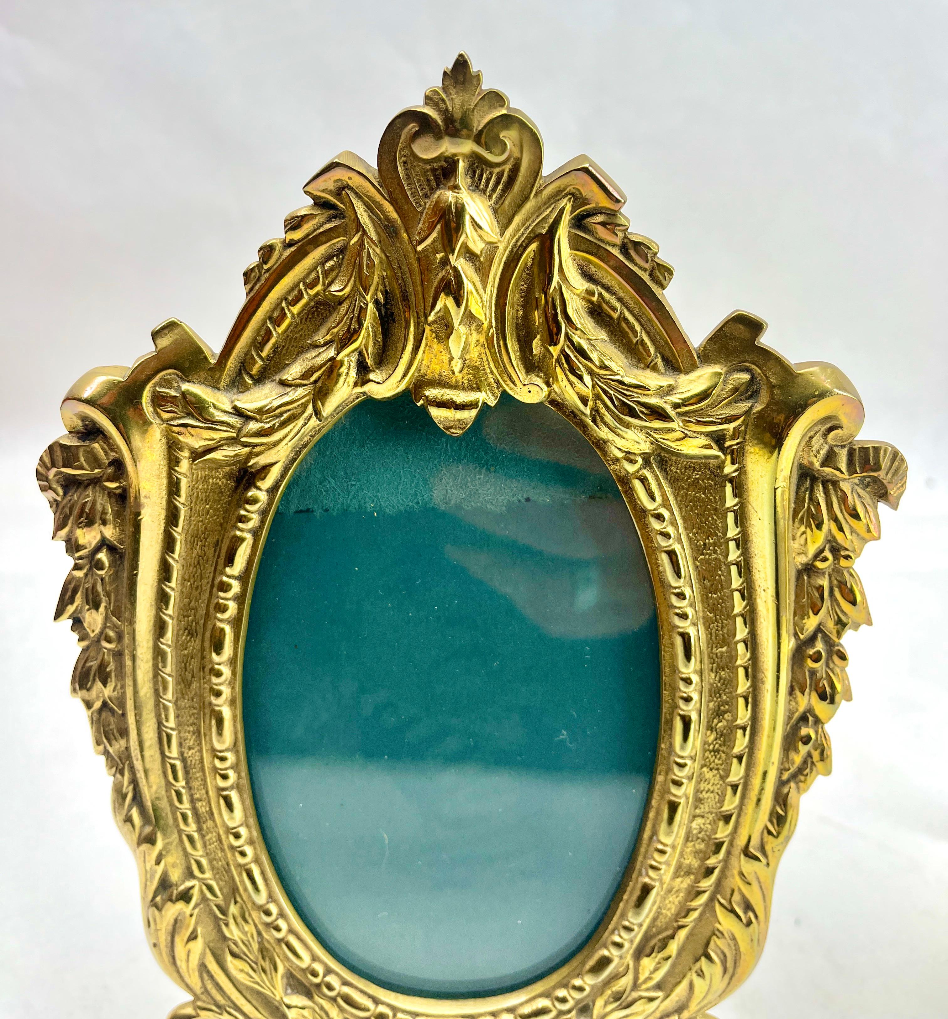Pair of Picture Frame, Polished Brass, Made by J.H. France, 1900s For Sale 4