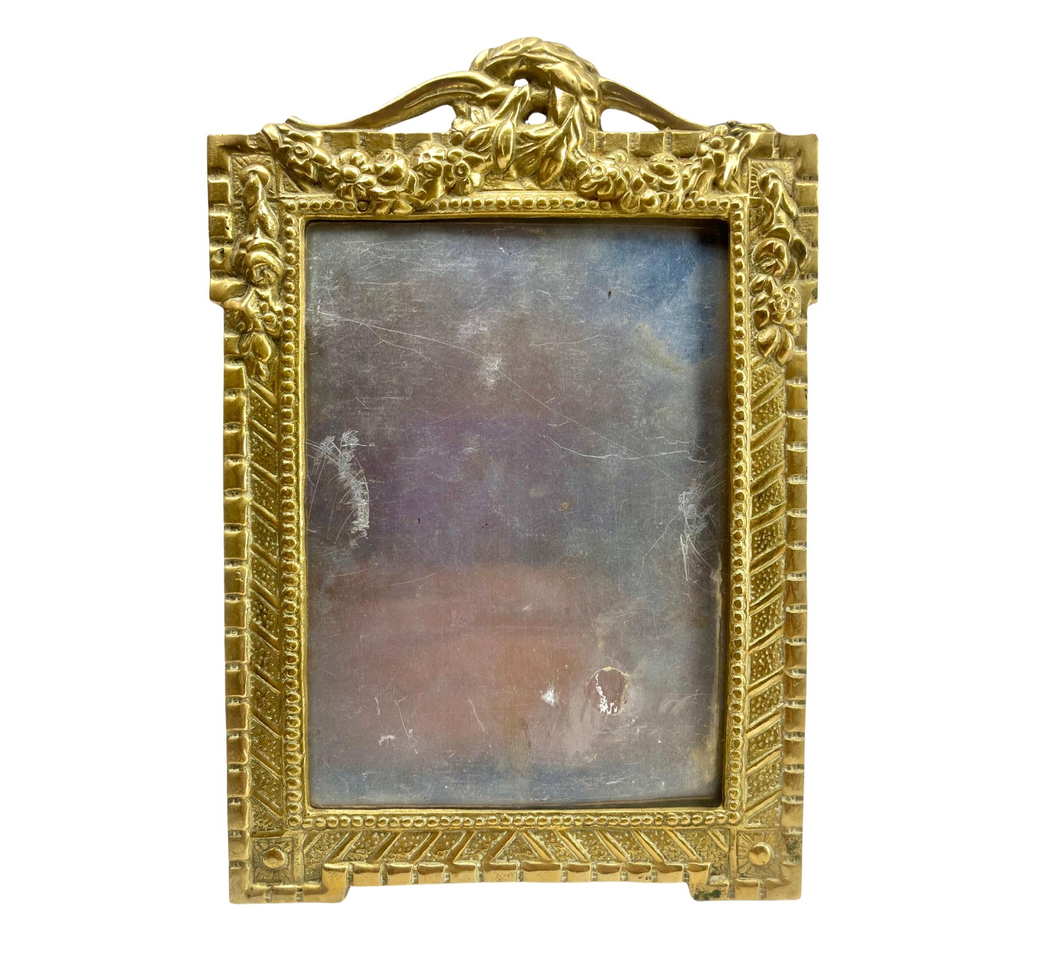 Victorian Pair of Picture Frame, Polished Brass, Style of J.H. France, 1900s For Sale