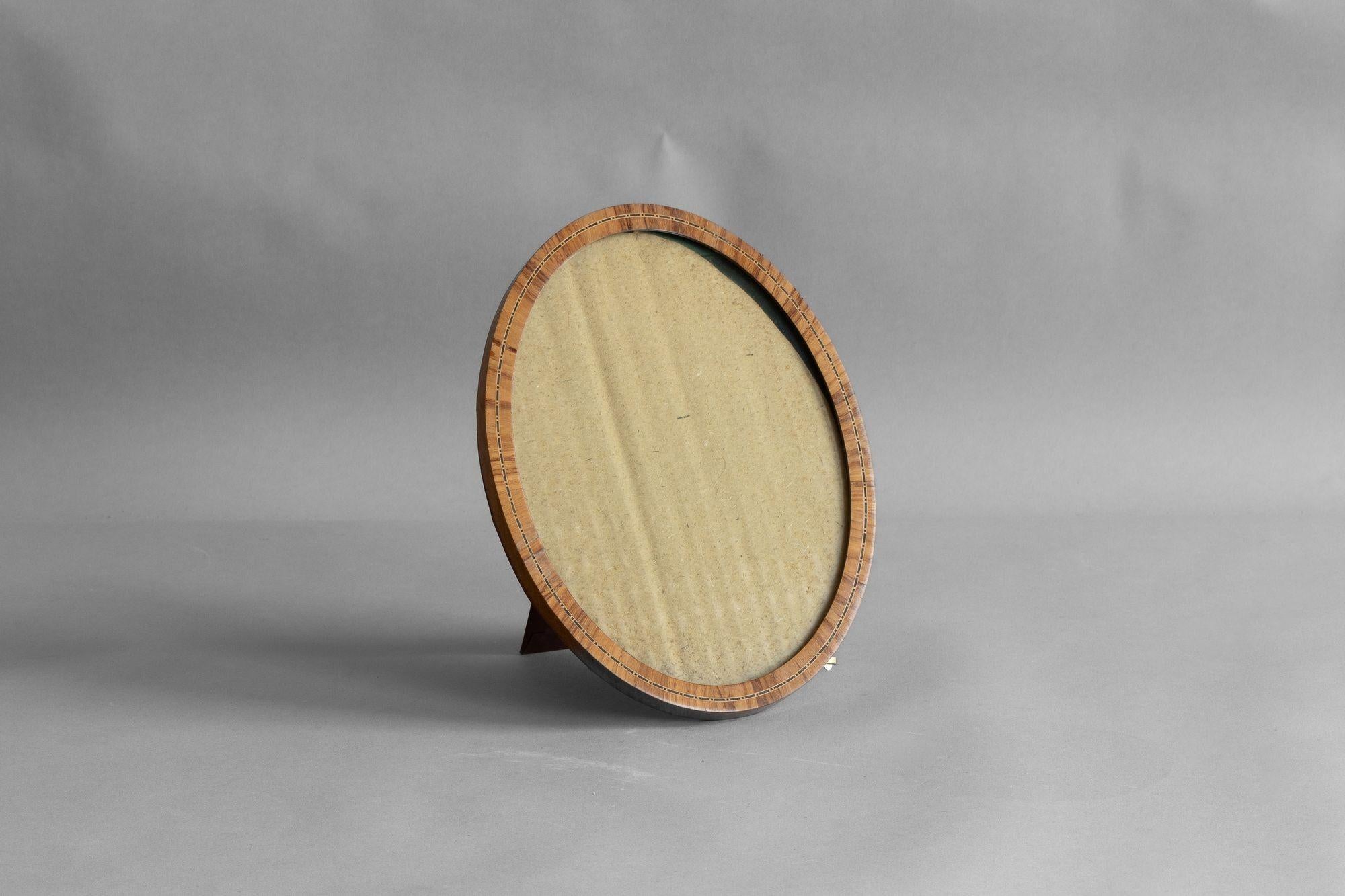 Edwardian Pair of Picture Frames For Sale