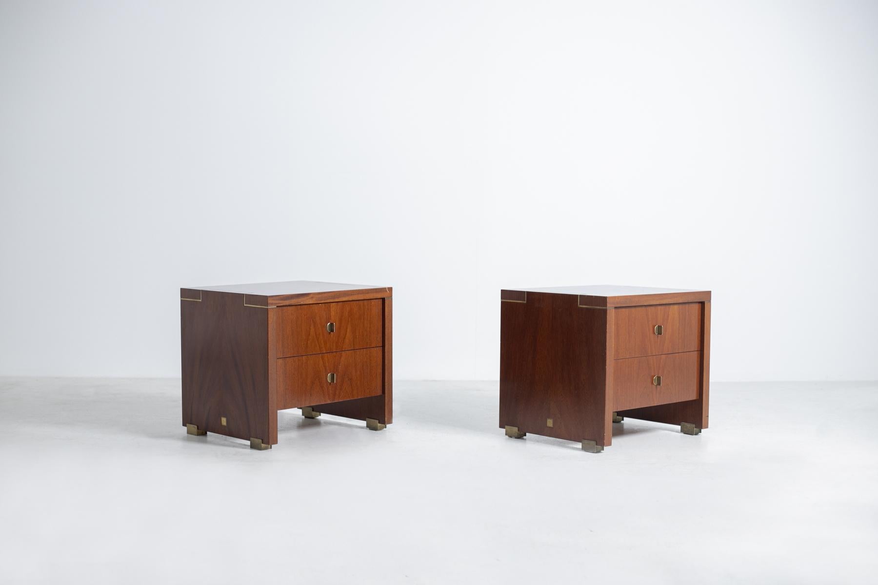 Pair of Classic and elegant original French bedside tables by Pierre Balmain from the 1980s.
The nightstands are part of the 
