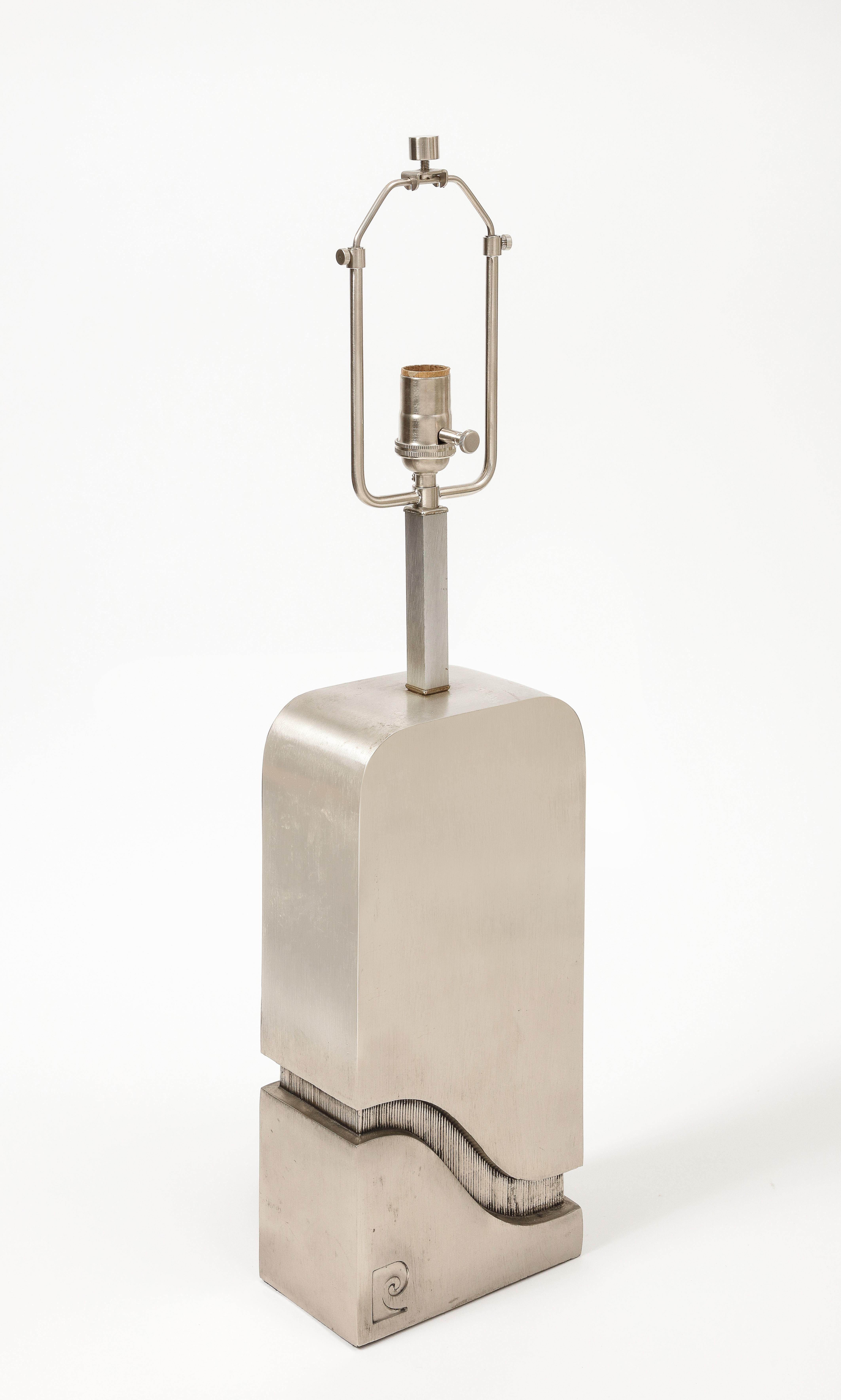Paar Pierre Cardin-Tischlampen, Frankreich, um 1960 im Angebot 4