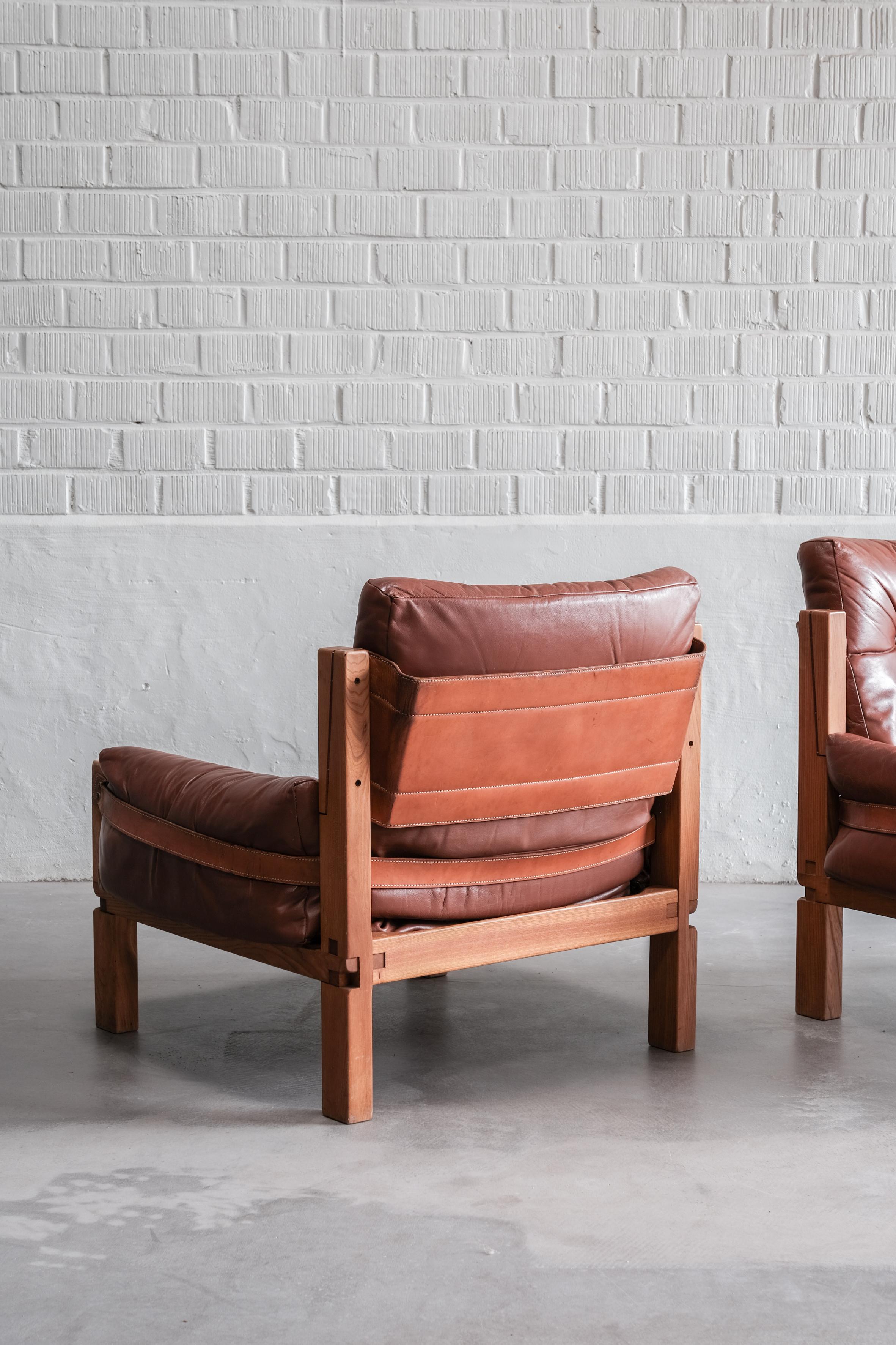 Pair of Pierre Chapo S15 Lounge chairs with elmwood and original Leather 6