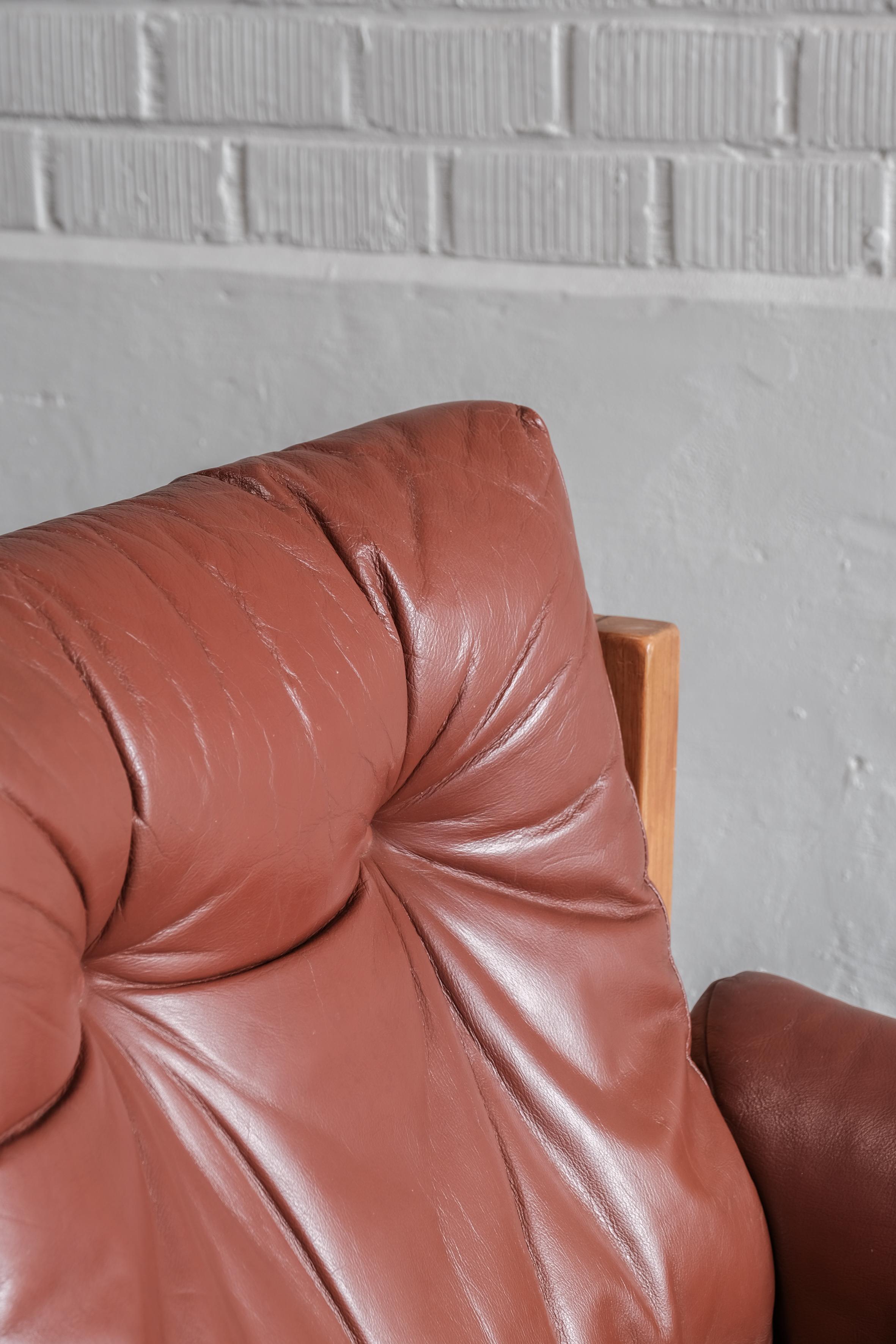Pair of Pierre Chapo S15 Lounge chairs with elmwood and original Leather 3