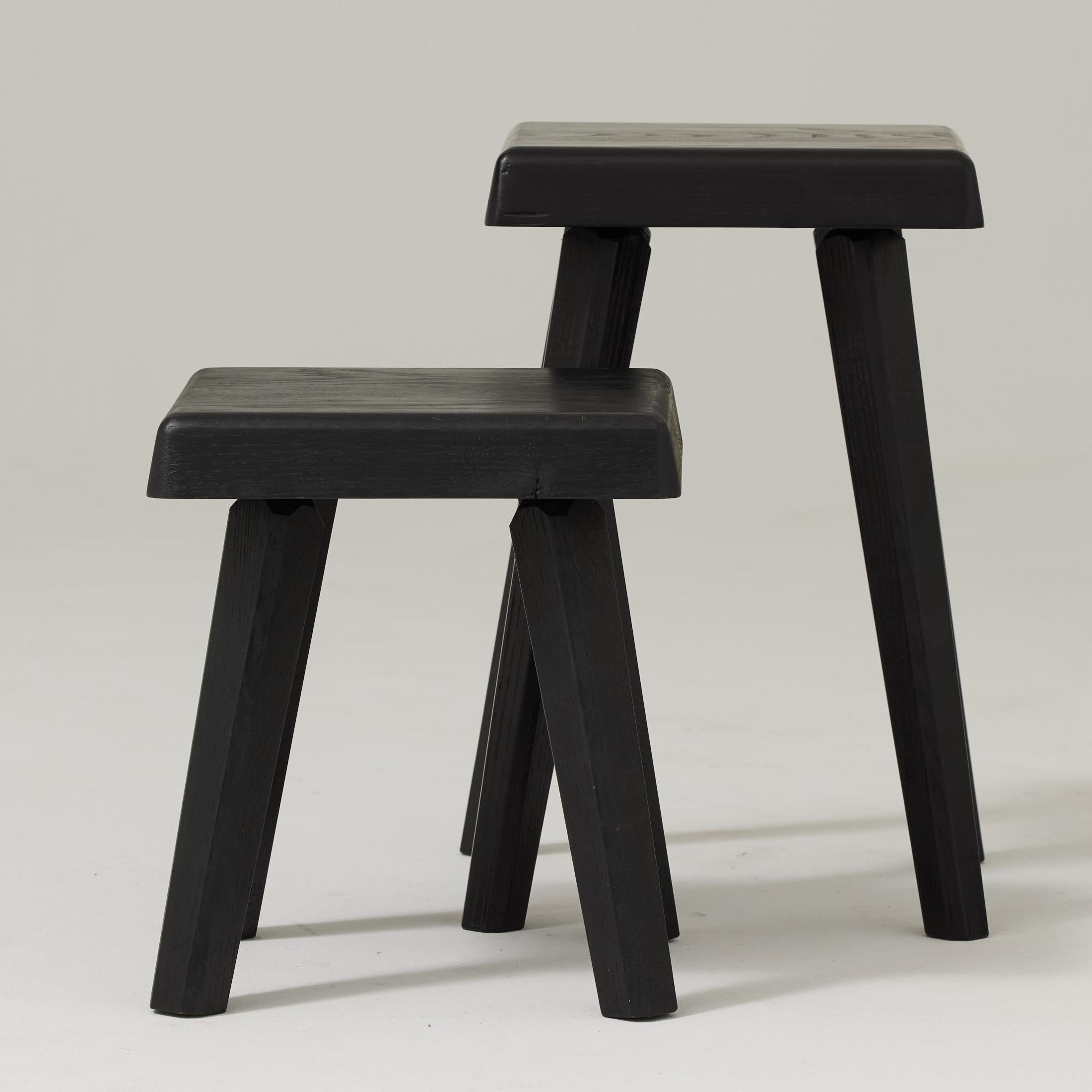 Paire de tabourets Pierre Chapo édition spéciale en bois noir en vente 4
