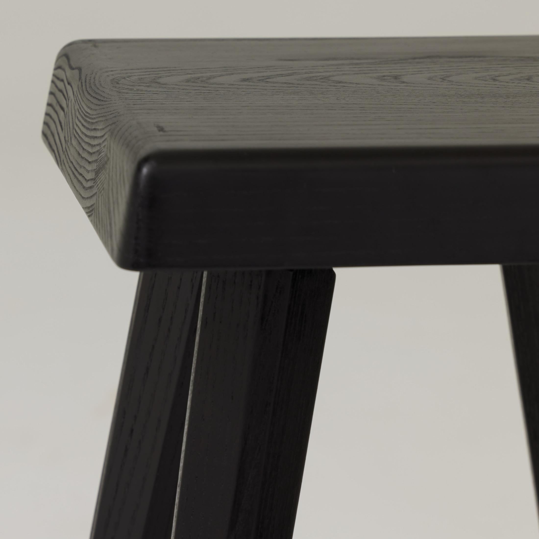 Coppia di sgabelli Pierre Chapo Special Black Wood Edition in vendita 7