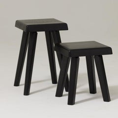 Paar Hocker aus schwarzem Holz, Pierre Chapo Sonderausgabe aus Holz