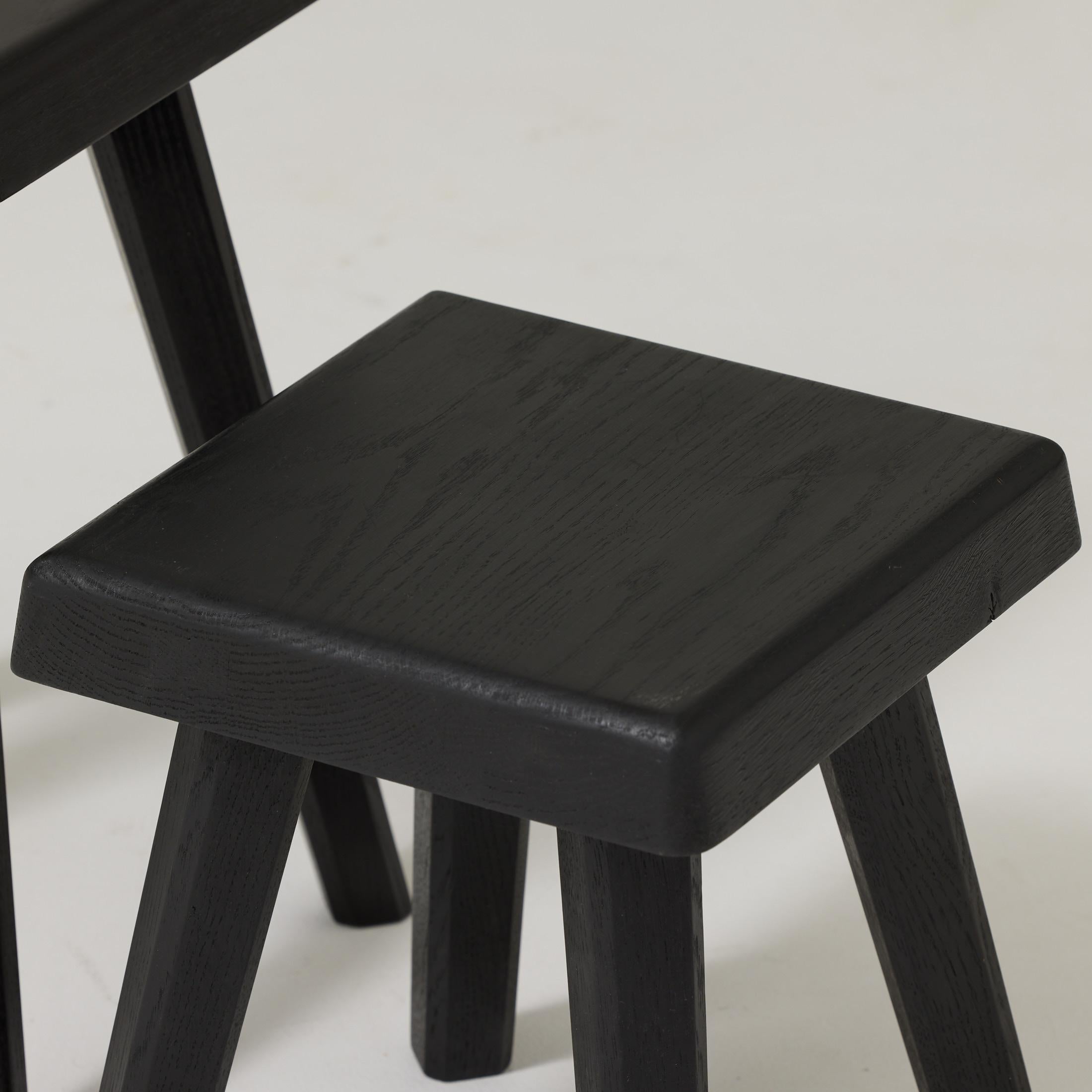 Paire de tabourets Pierre Chapo édition spéciale en bois noir Bon état - En vente à Barcelona, Barcelona