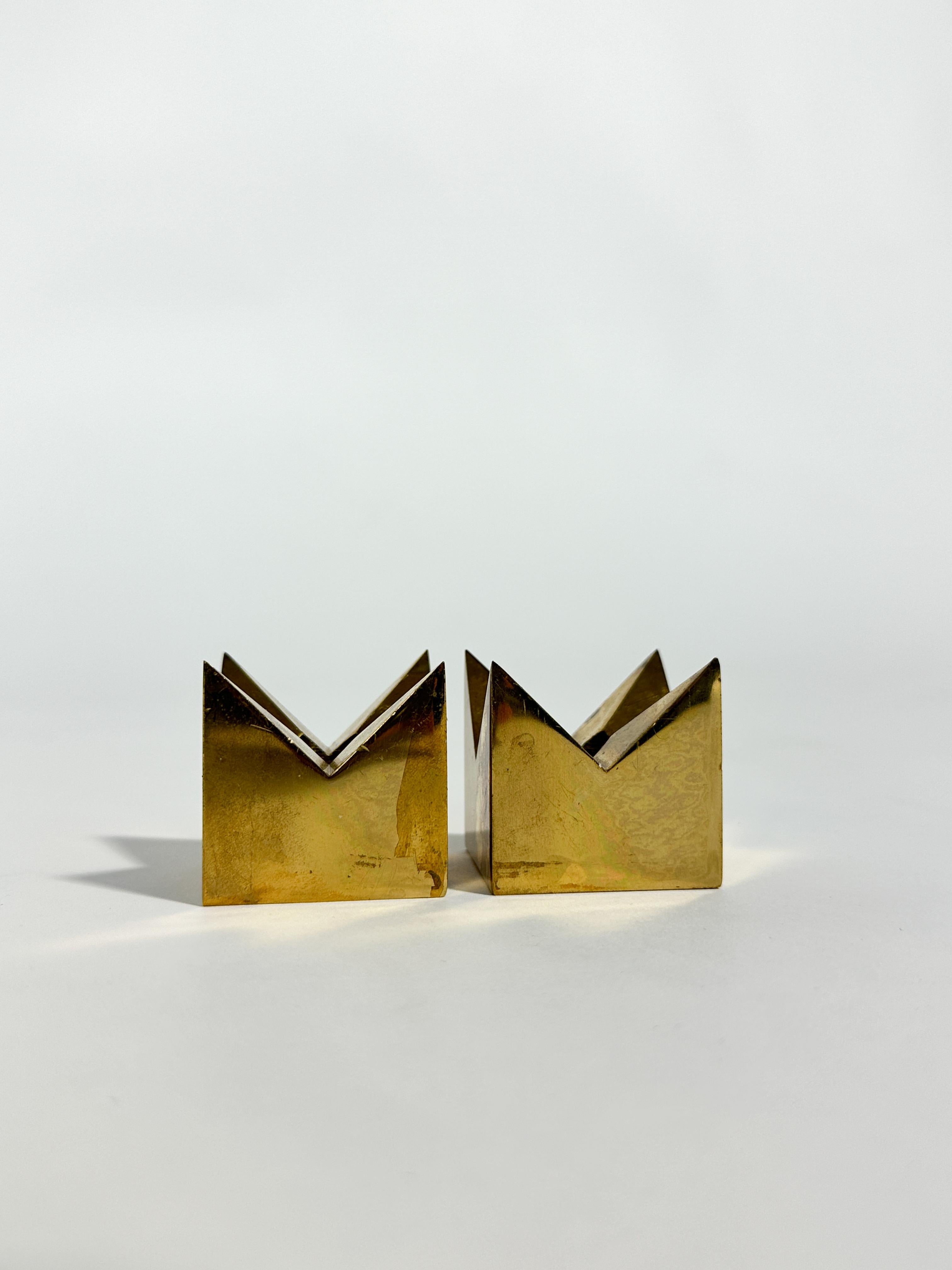 Pair of Pierre Forssell Crown Candle Holders Brass Skultuna Sweden 1970s In Good Condition For Sale In Basel, BS