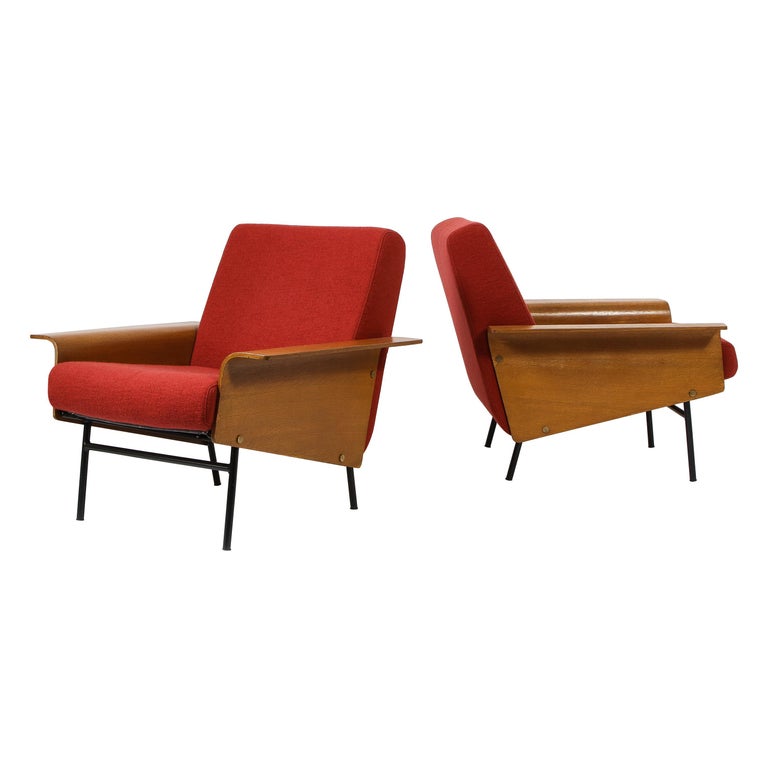 Pair of Pierre Guariche G10 Armchairs for Airborne, France, 1950 For Sale  at 1stDibs