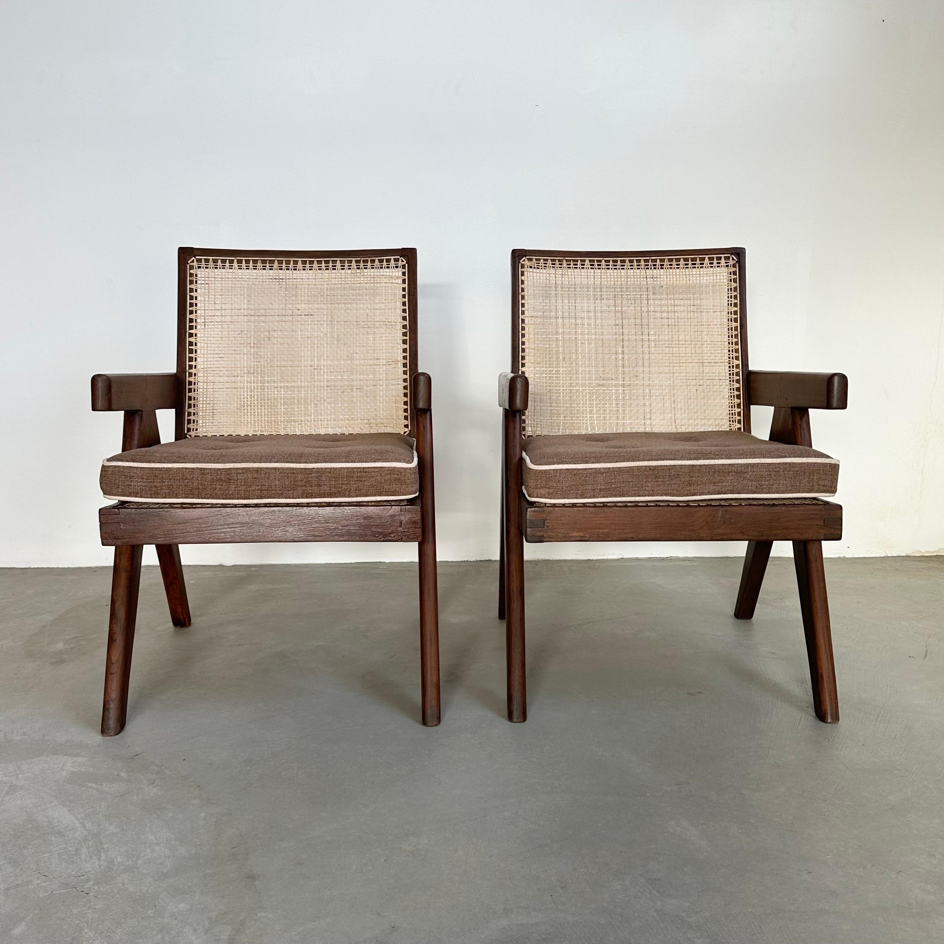 Canna Coppia di poltrone Pierre Jeanneret, 1950 Chandigarh in vendita