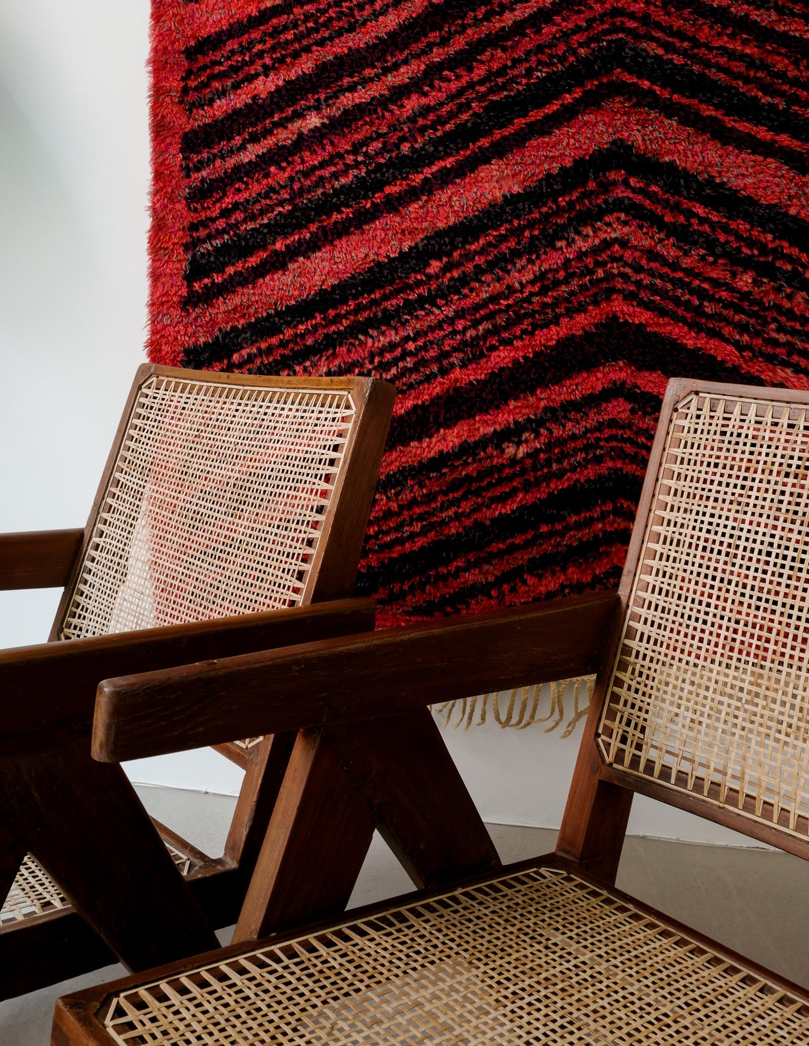 Indian Pair of Pierre Jeanneret Mid-Century Easy Chairs in Teak Produced in India, 1950