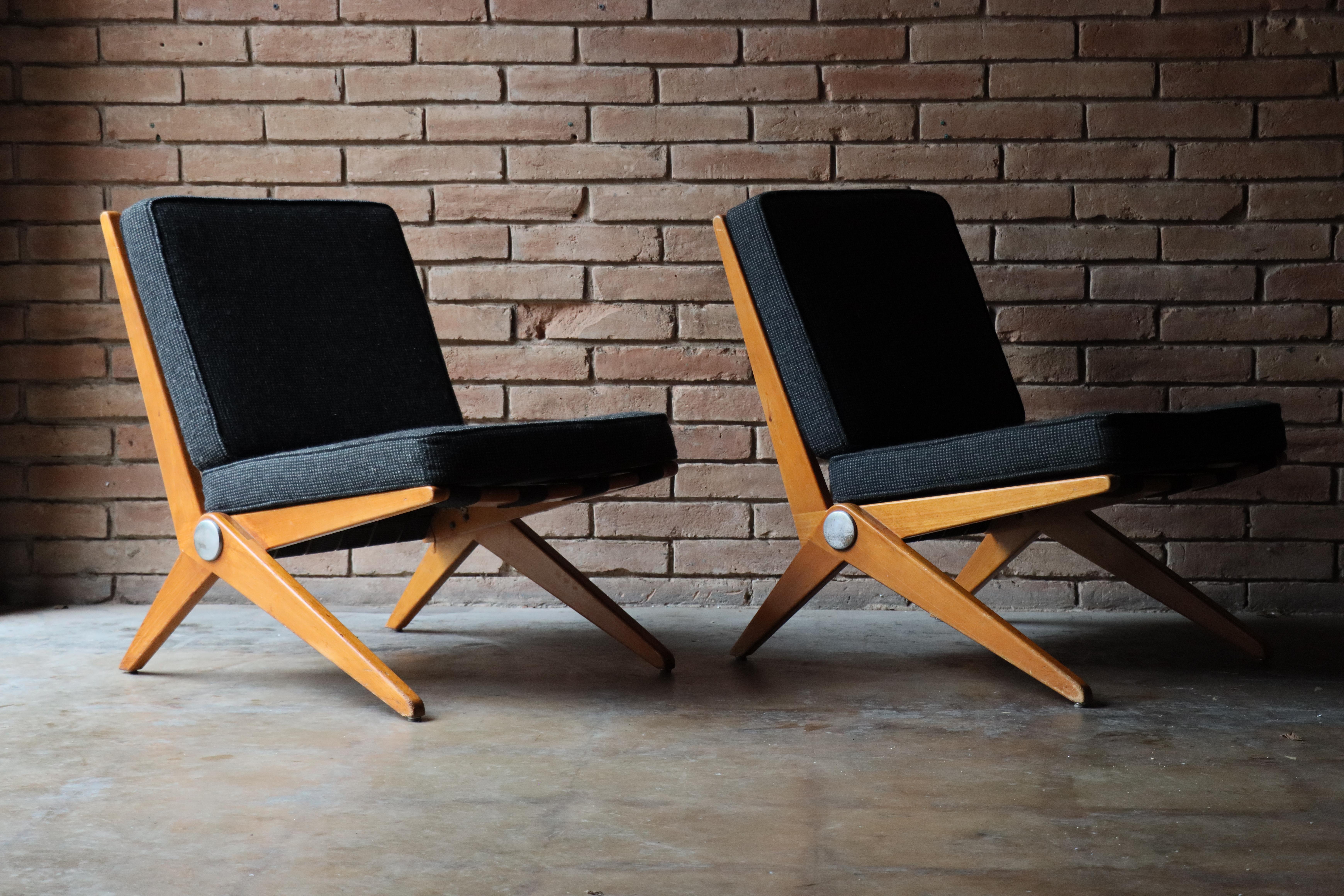 Pair of Pierre Jeanneret Scissor Chairs, Knoll International, 1948 3