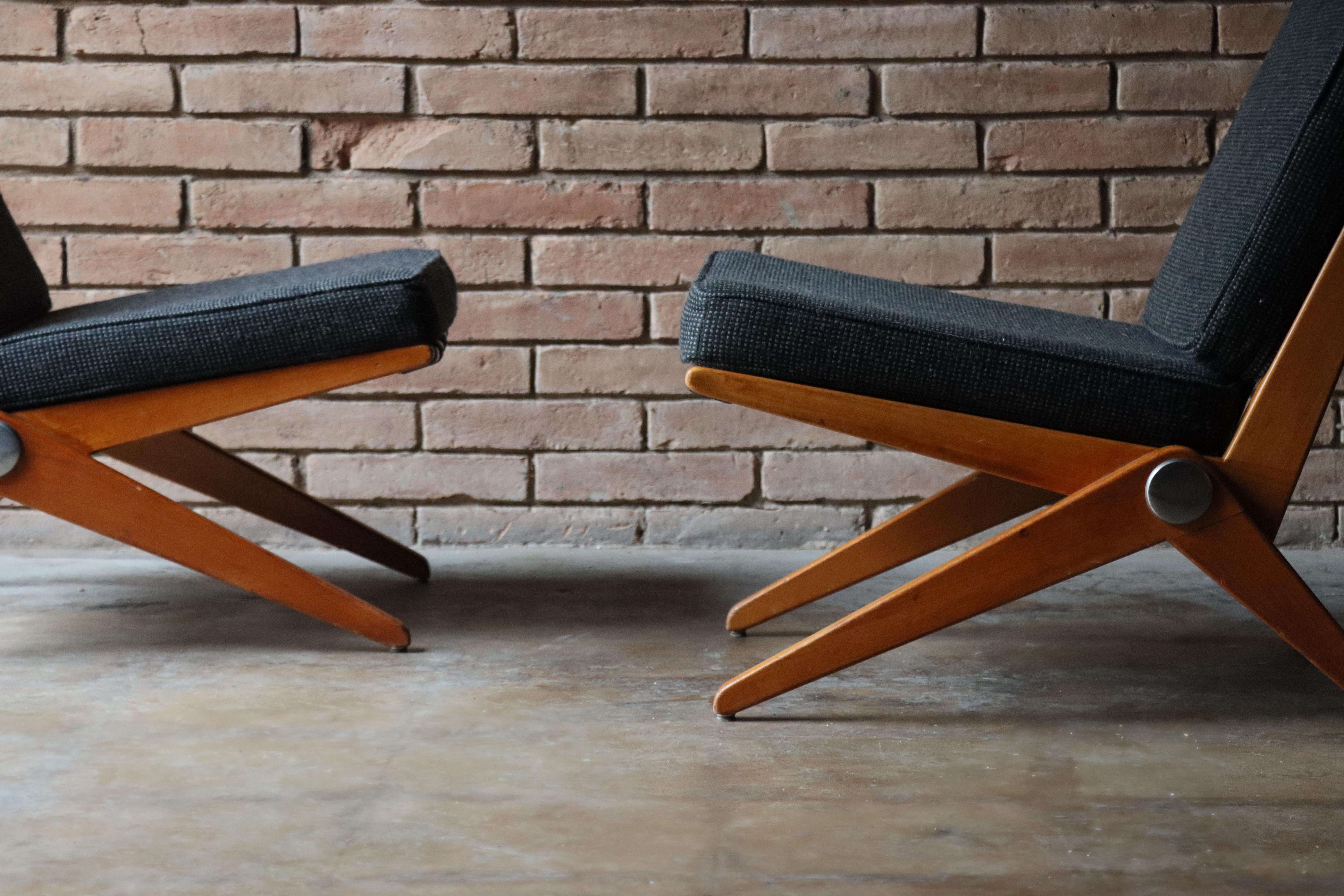 Mid-20th Century Pair of Pierre Jeanneret Scissor Chairs, Knoll International, 1948