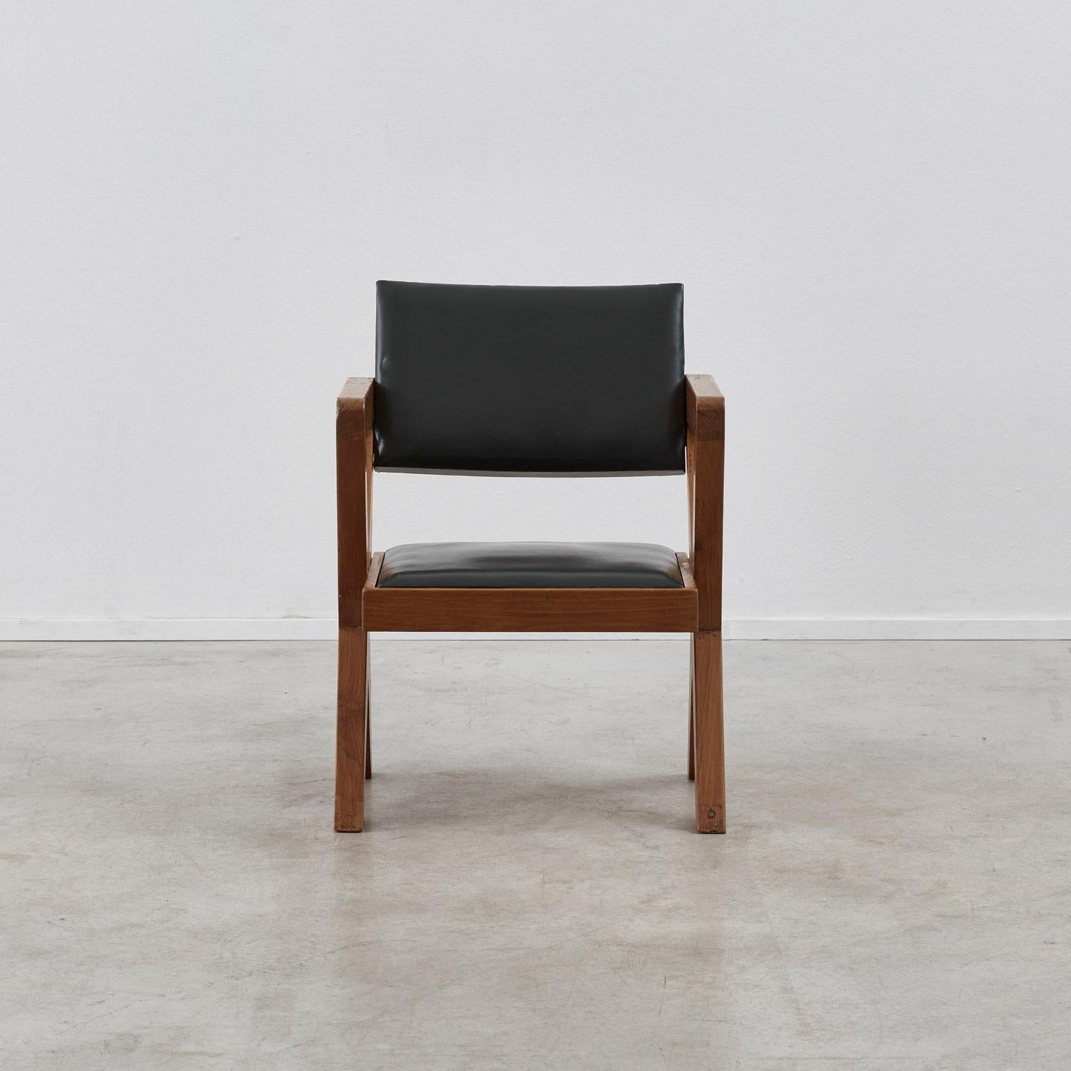 pair of Pierre Jeanneret 'Showroom' armchairs - France, 1960 For Sale 2