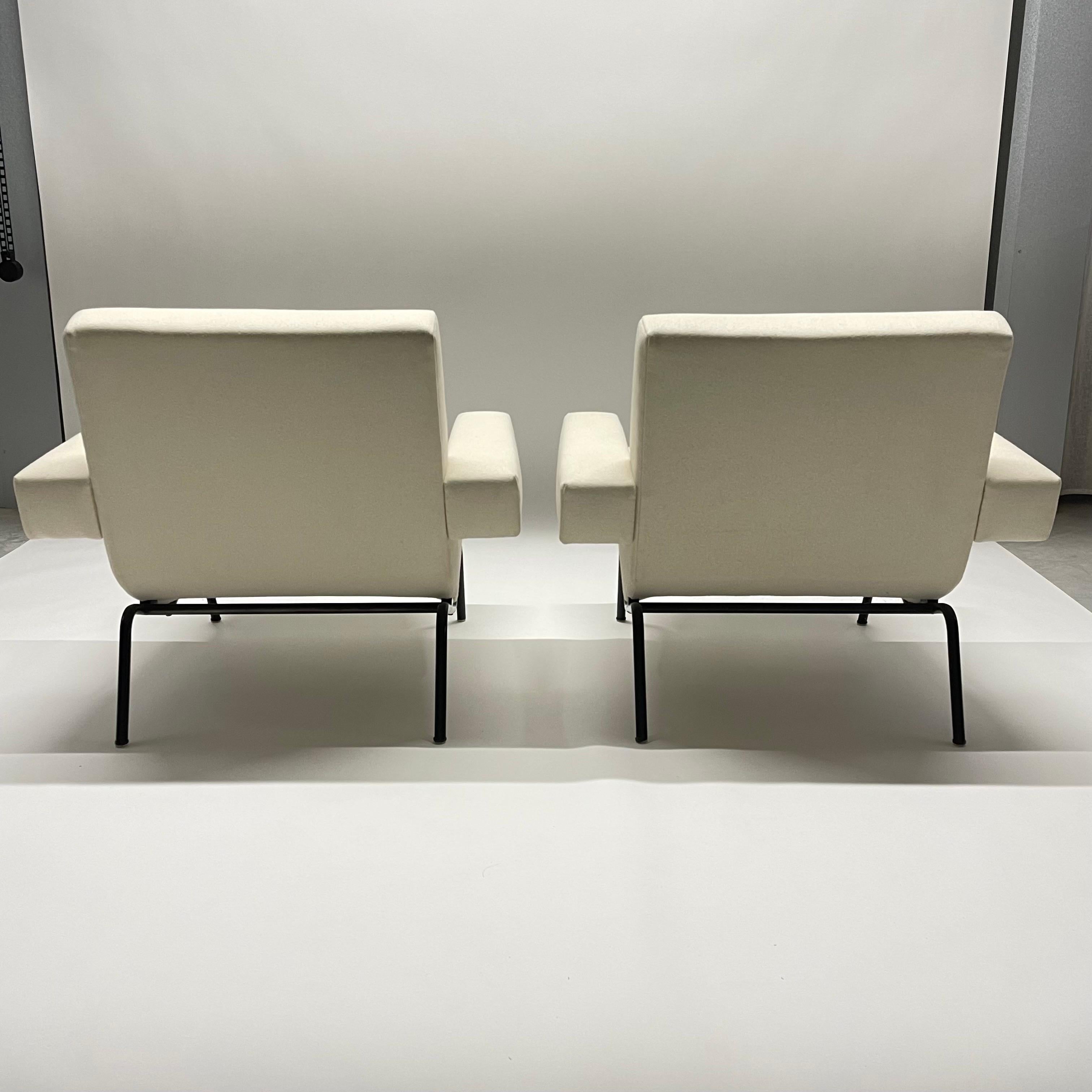 Steel Pair of Pierre Paulin CM 194 Armchairs for Thonet, France, circa 1958 For Sale