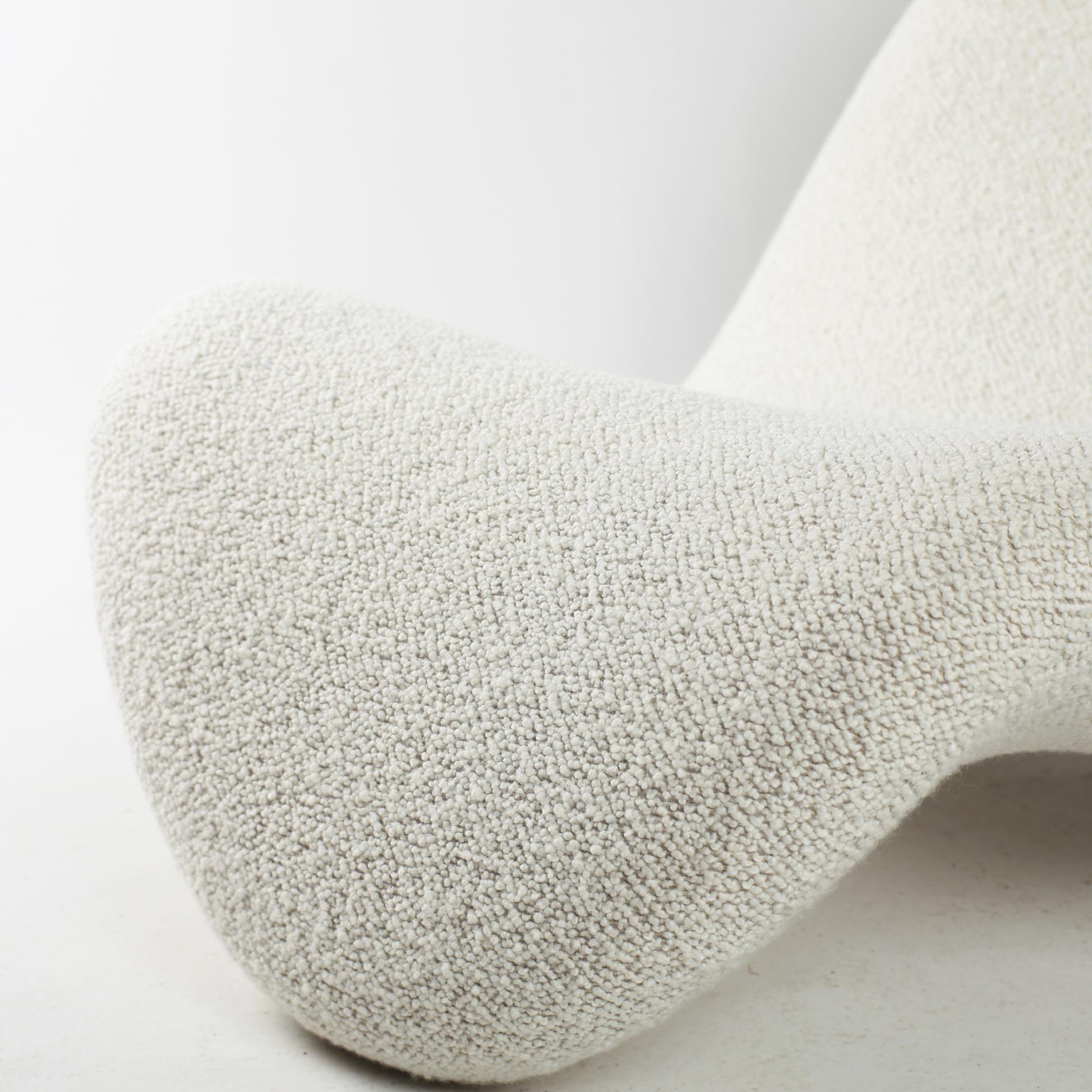 Pair of Pierre Paulin F577 Tongue Chair, 1960s 3