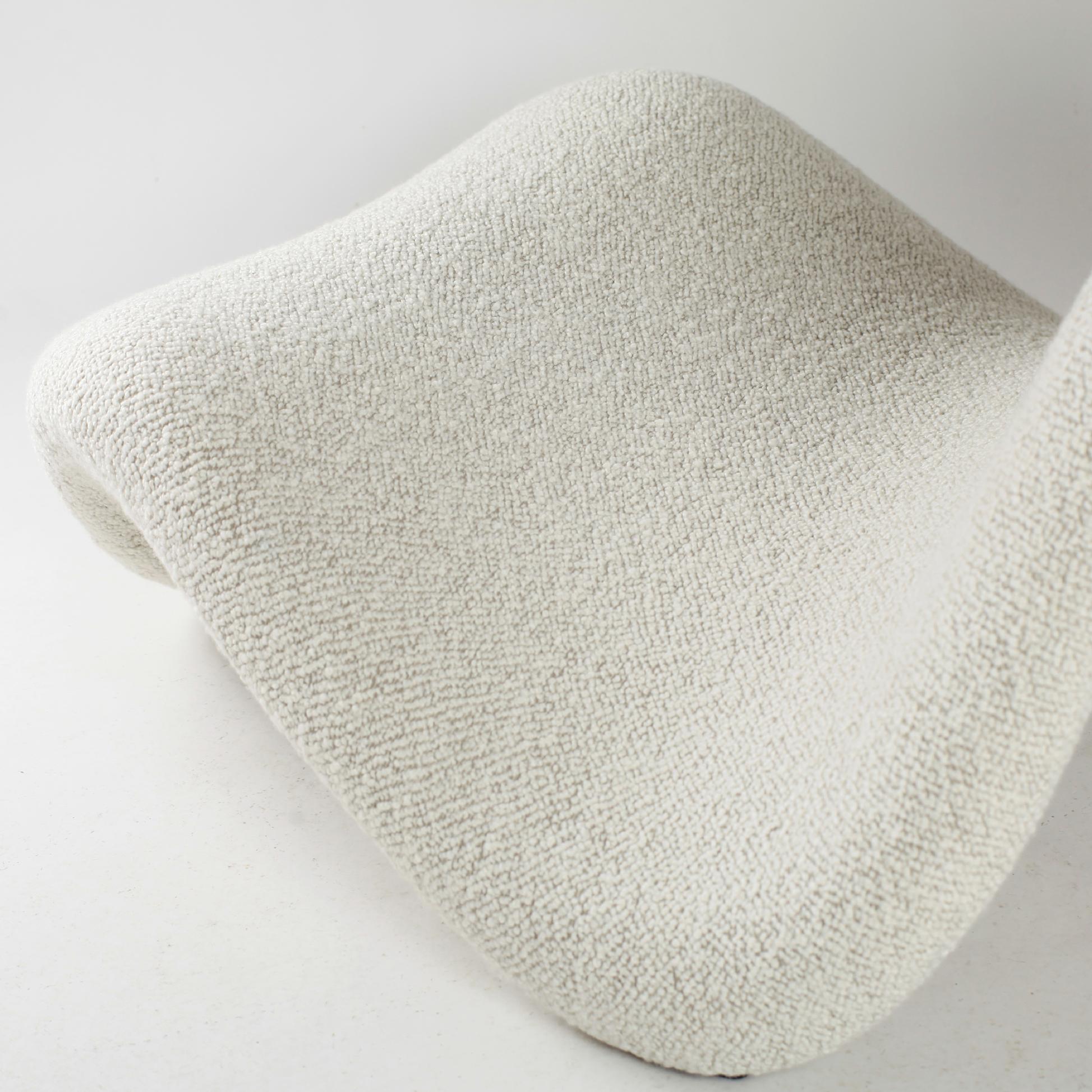 Pair of Pierre Paulin F577 Tongue Chair, 1960s 2