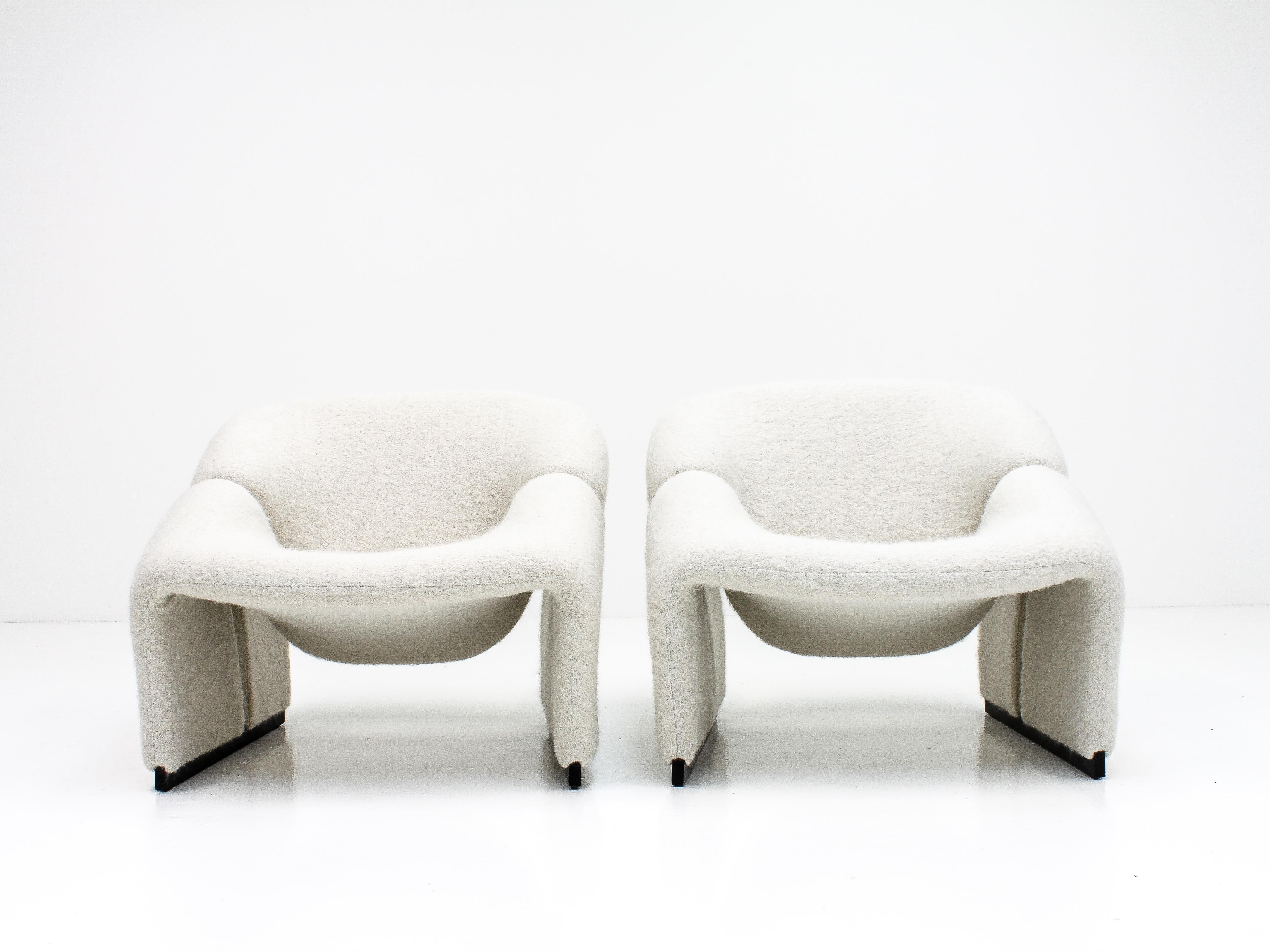 Pair of Pierre Paulin F580 1st Edition Groovy Chairs in Pierre Frey for Artifort 3