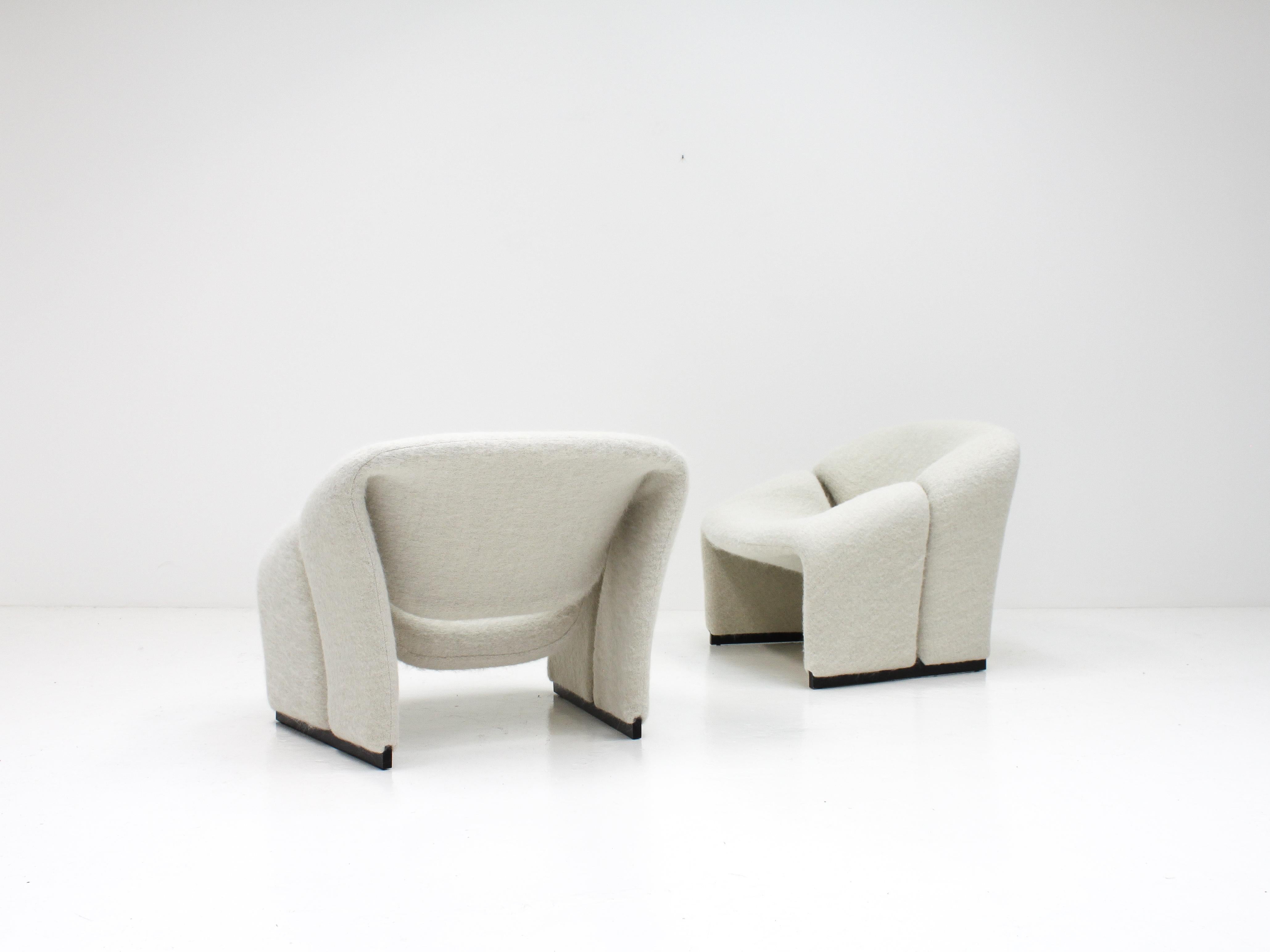 Pair of Pierre Paulin F580 1st Edition Groovy Chairs in Pierre Frey for Artifort 6
