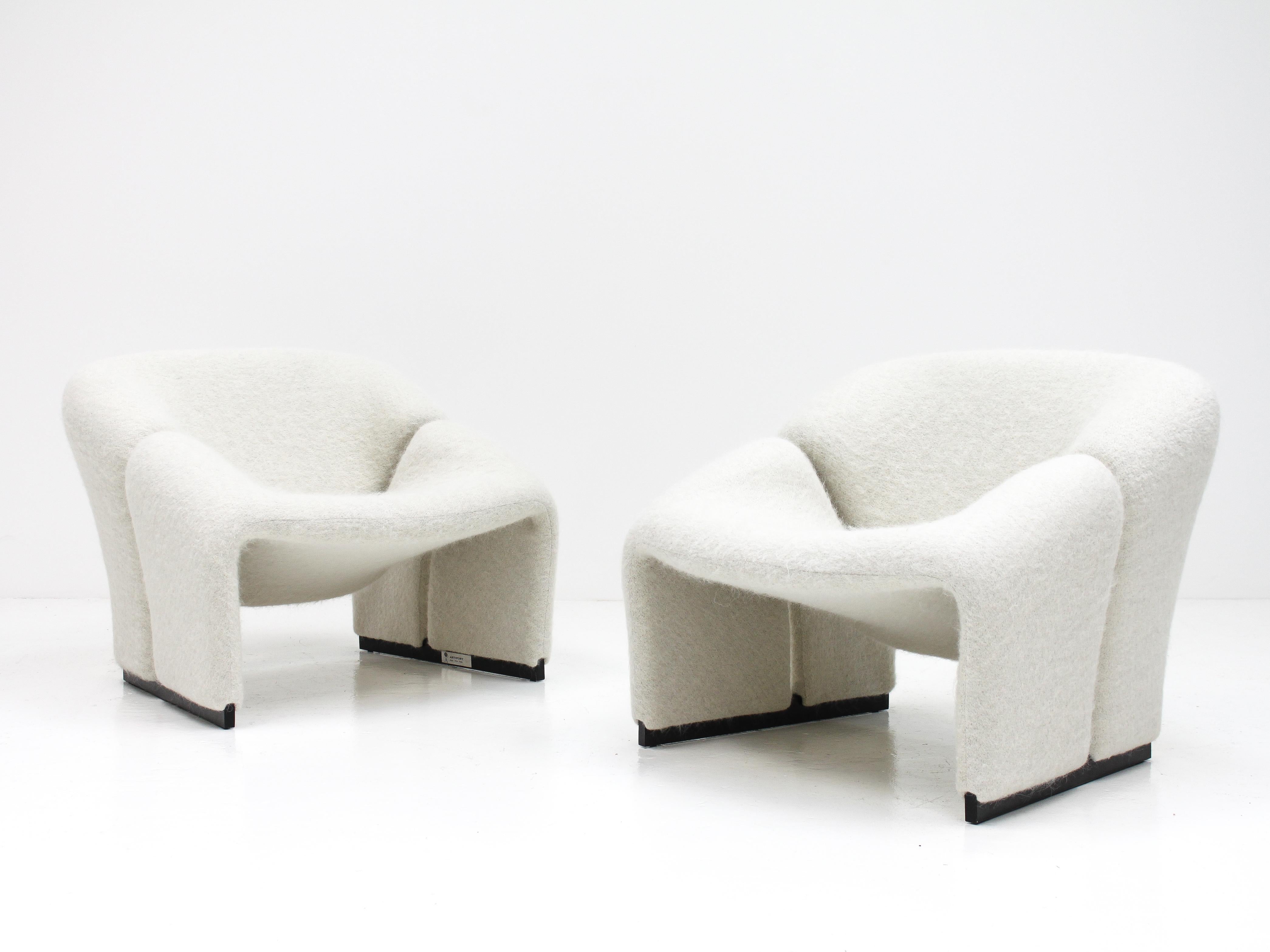 Pair of Pierre Paulin F580 1st Edition Groovy Chairs in Pierre Frey for Artifort 8