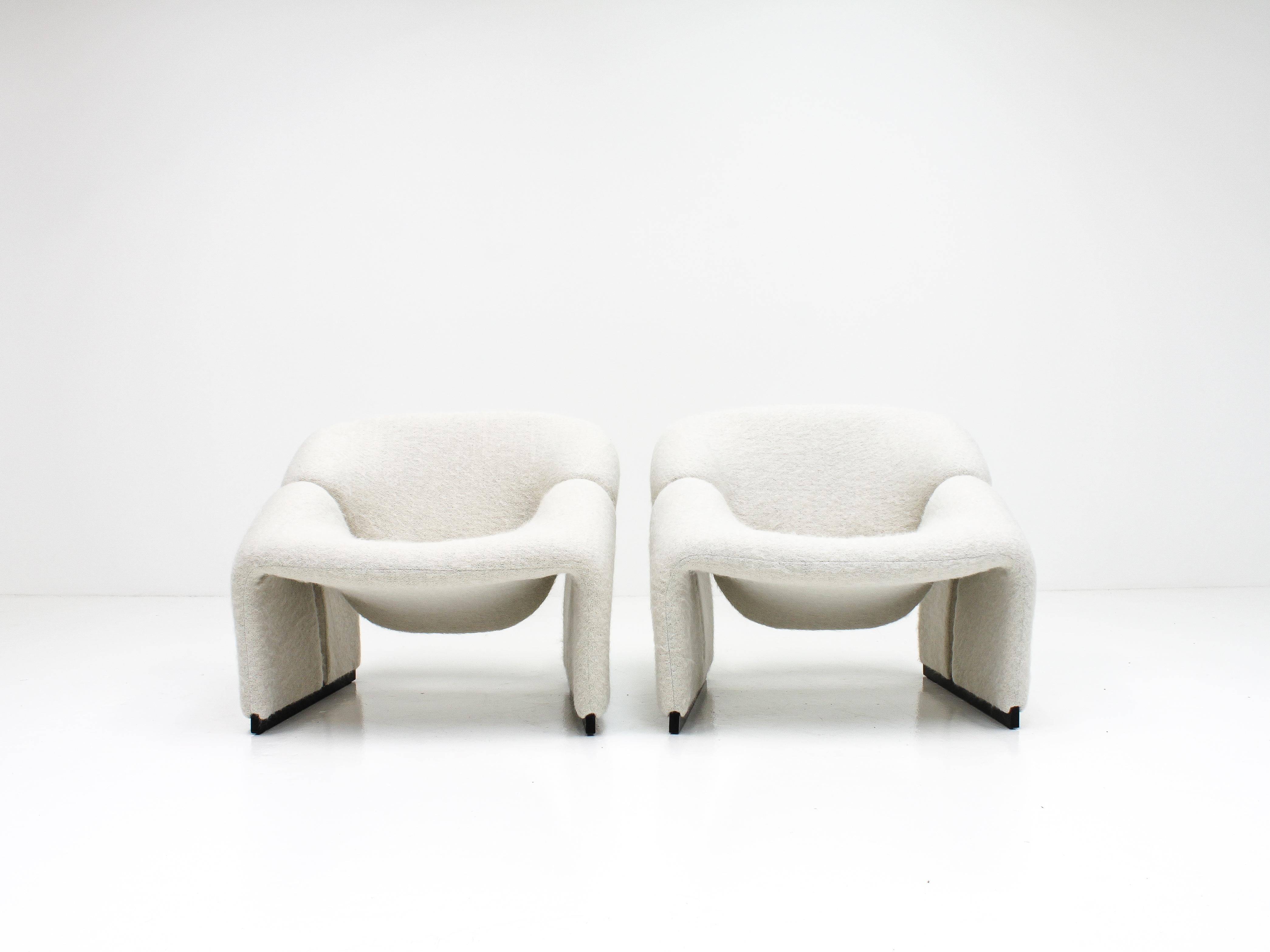 Pair of Pierre Paulin F580 1st Edition Groovy Chairs in Pierre Frey for Artifort 2