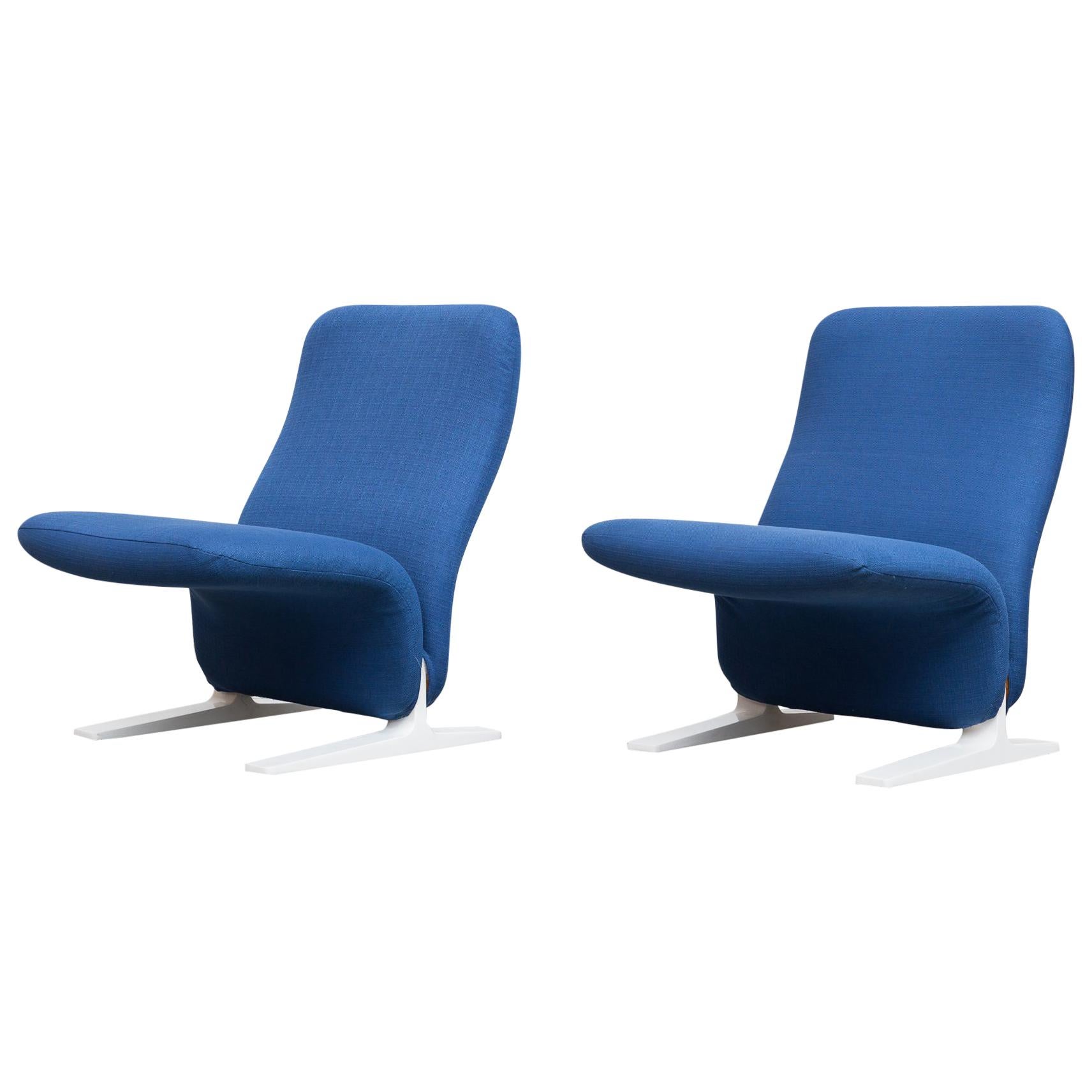 Pair of Pierre Paulin F780 "Concorde" Chair by Artifort