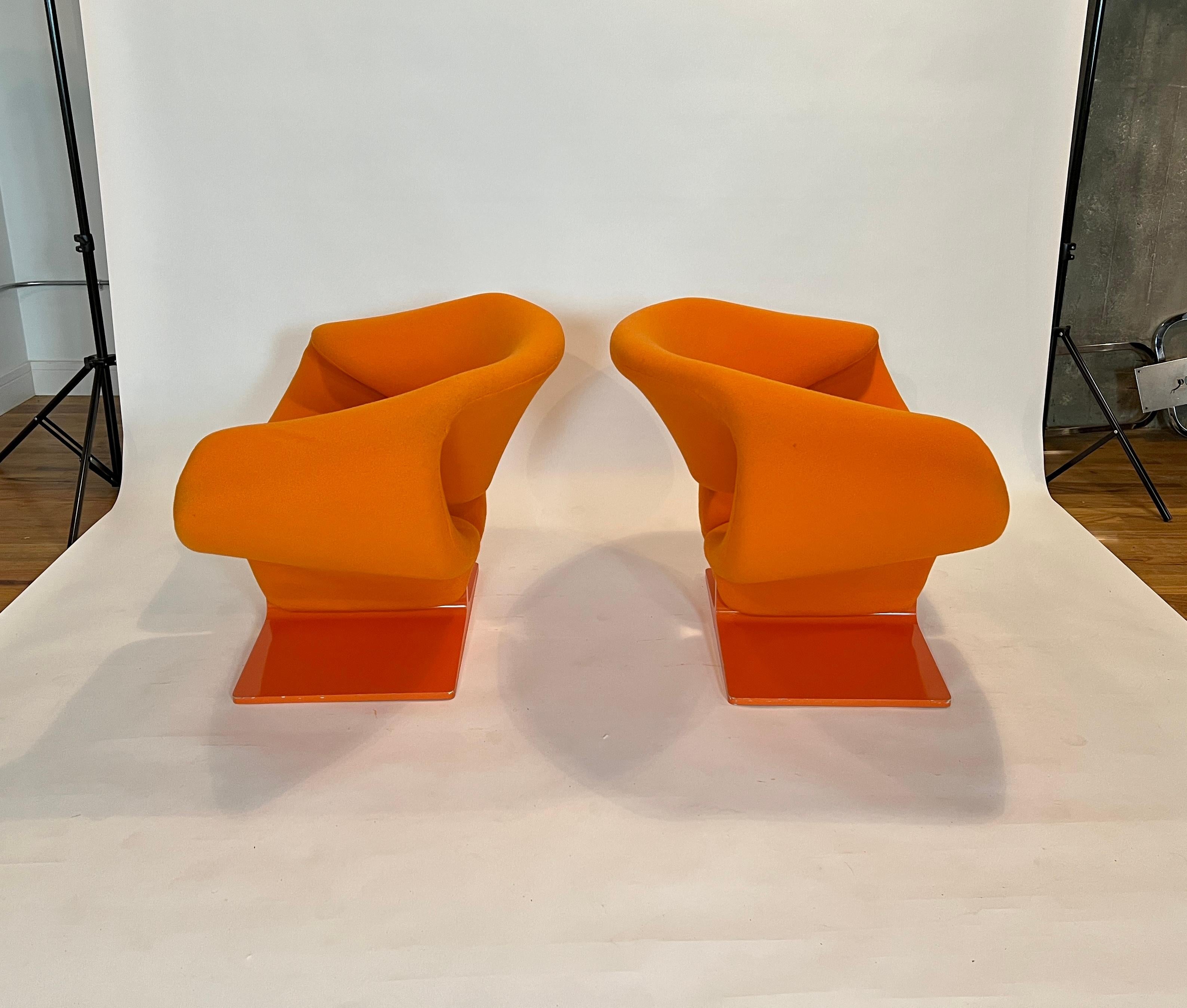 Mid-Century Modern Pair of Pierre Paulin Ribbon Chair by Artifort