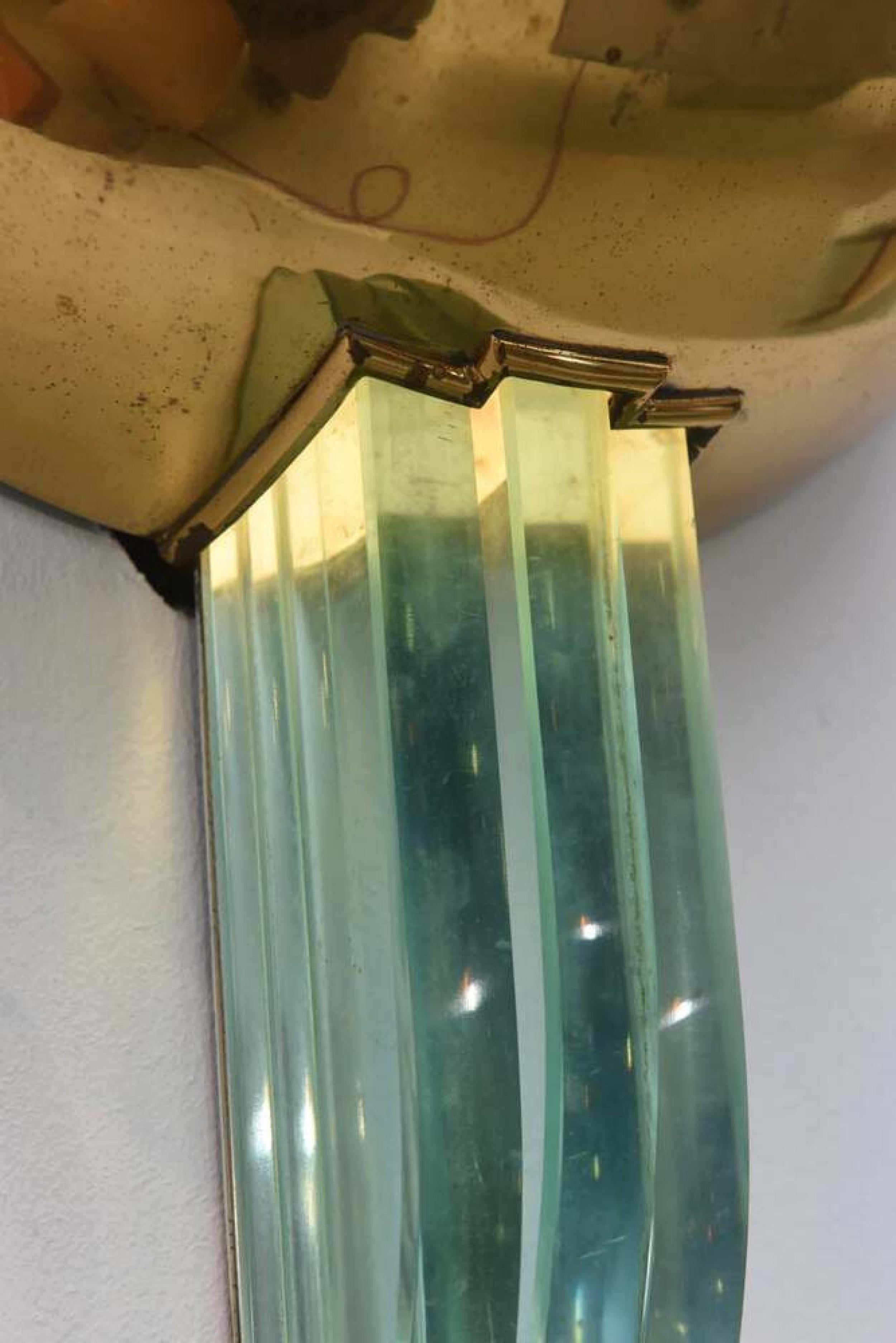 Pair of Pietro Chiesa Fontana Arte Italian Modern Brass & Glass Wall Lights For Sale 1