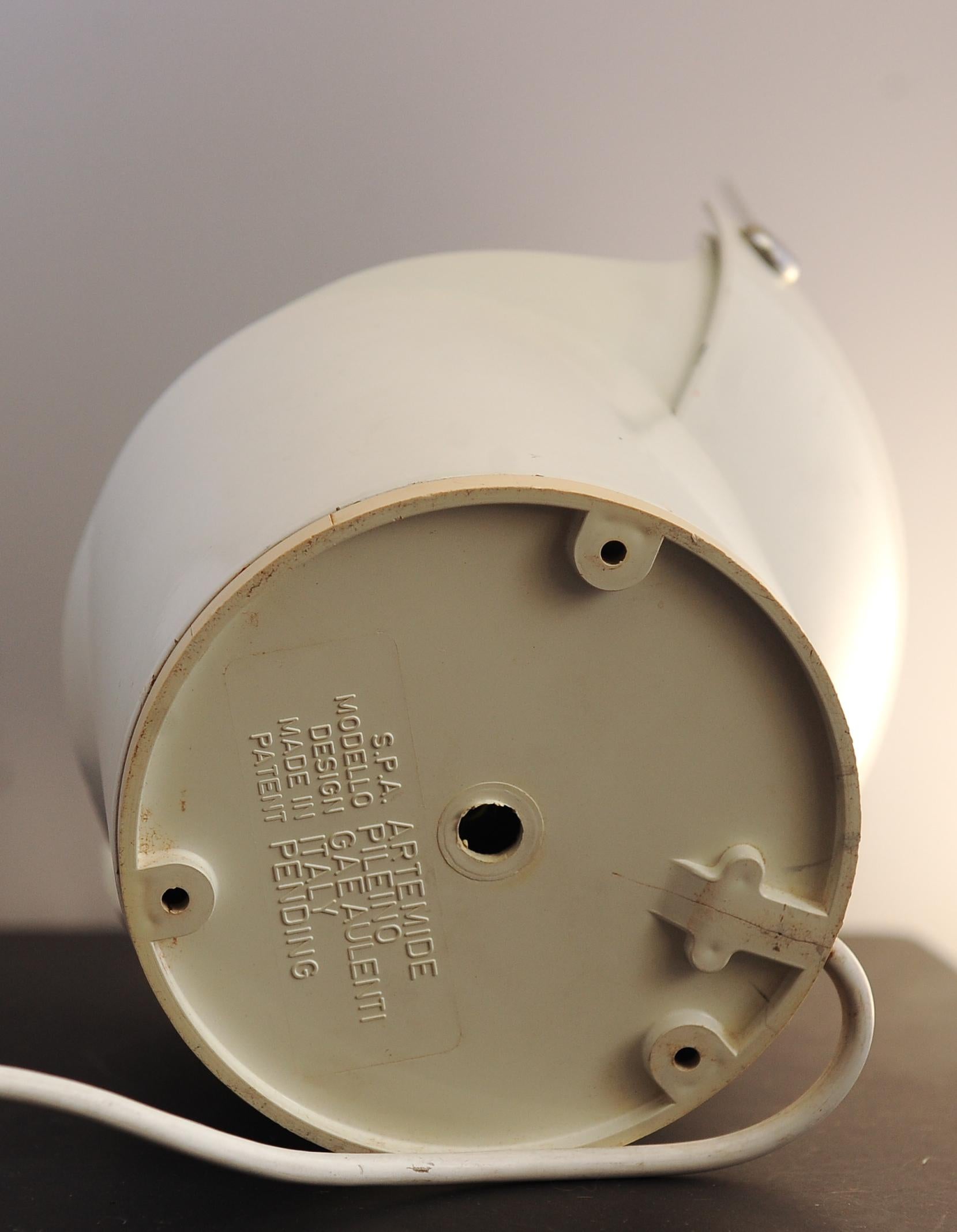 20ième siècle Paire de lampes de bureau Pliino de Gae Aulenti pour Artemide 1972 en vente