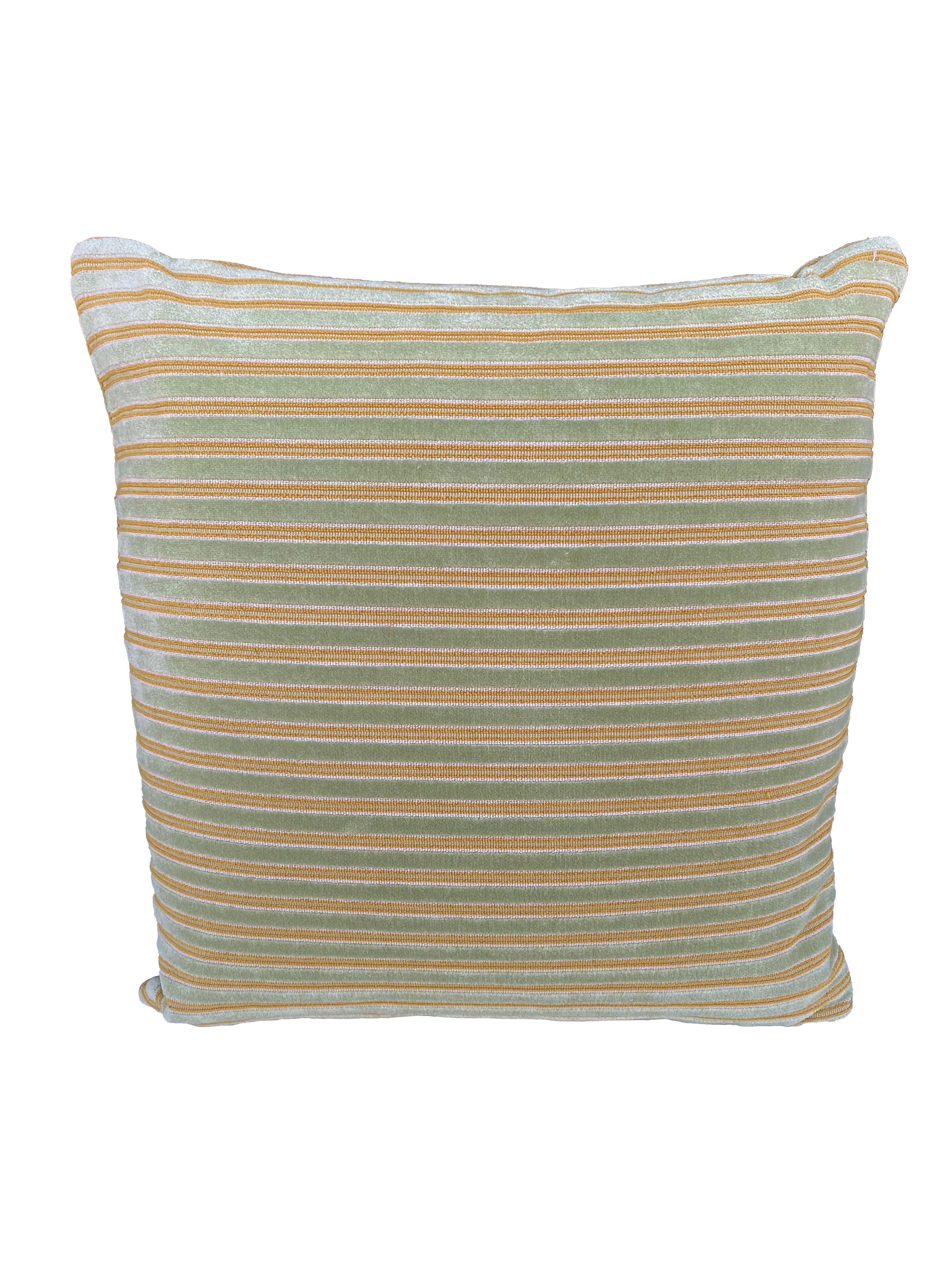 Pair of Pillows in a Stripe Rose Tarlow Fabric In Good Condition For Sale In Scottsdale, AZ