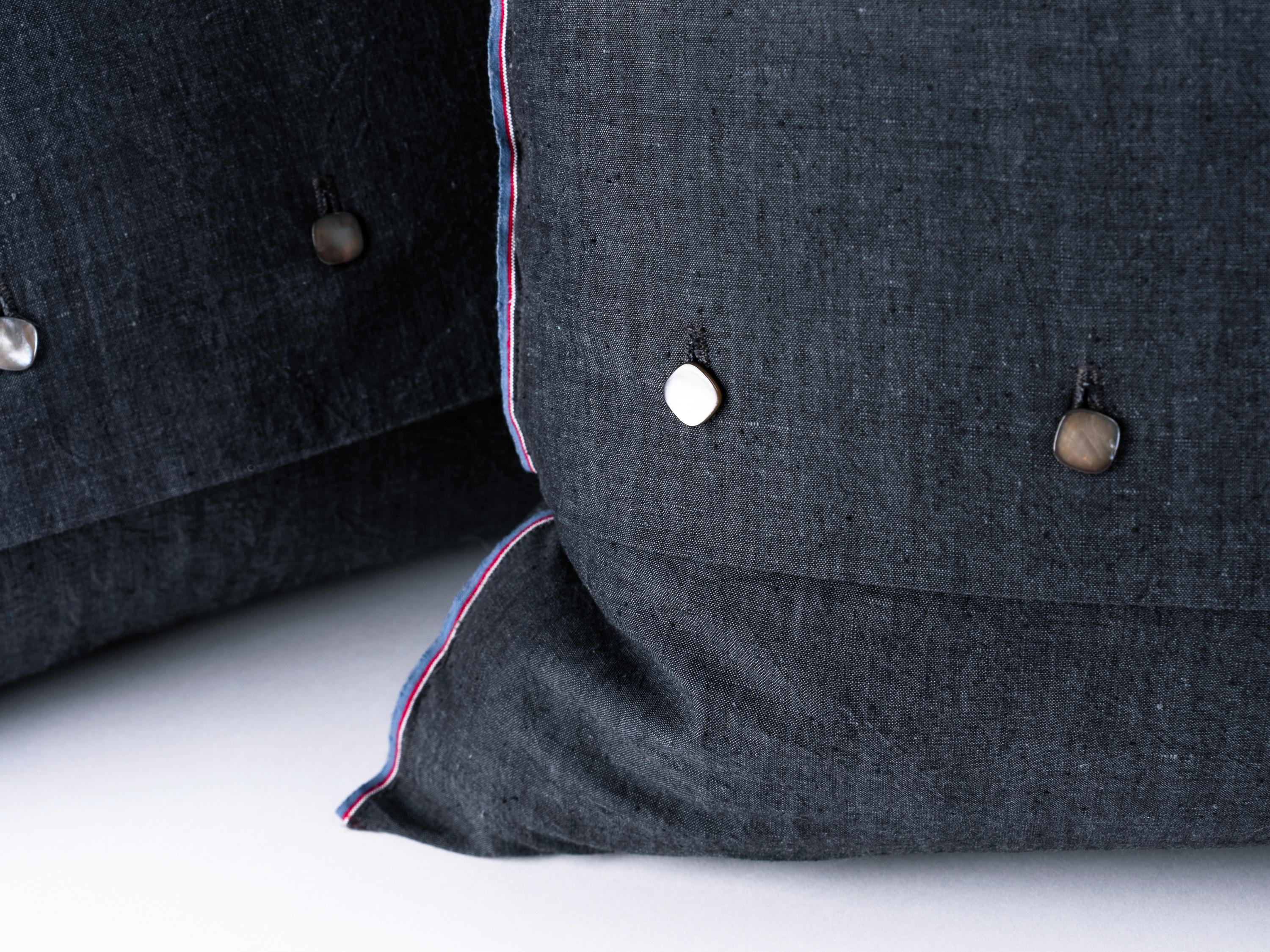 Late 20th Century Pair of Bed Pillows in Spanish Vintage Dark Grey Poplin 100% Cotton For Sale