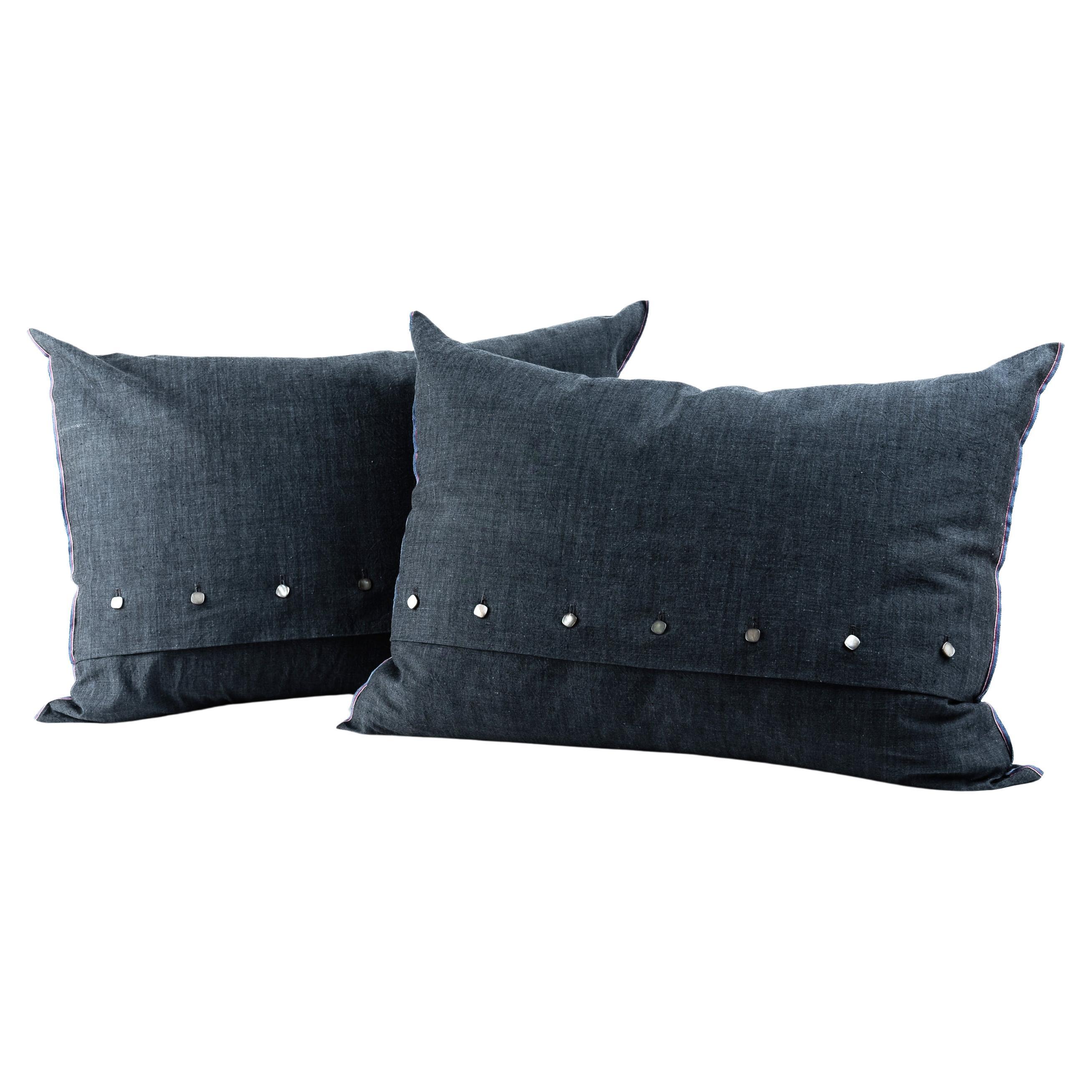 Pair of Bed Pillows in Spanish Vintage Dark Grey Poplin 100% Cotton For Sale