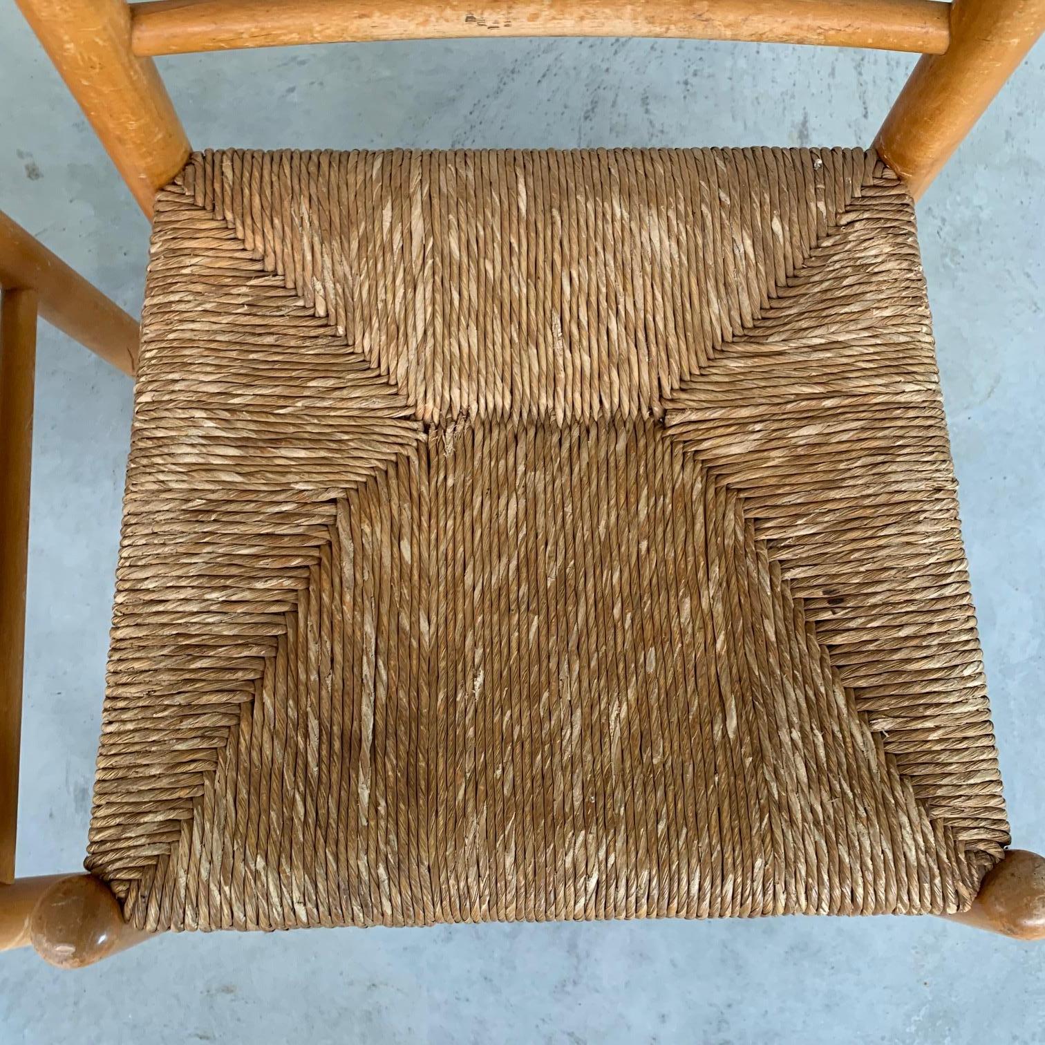 Paar niederländische Stühle aus Kiefer und Binsen aus der Mitte des Jahrhunderts im Angebot 2