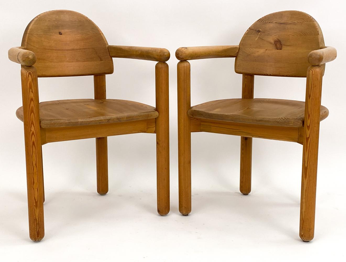 Postmoderne  Paire de fauteuils en pin par Rainer Daumiller, Danemark, vers 1980 en vente
