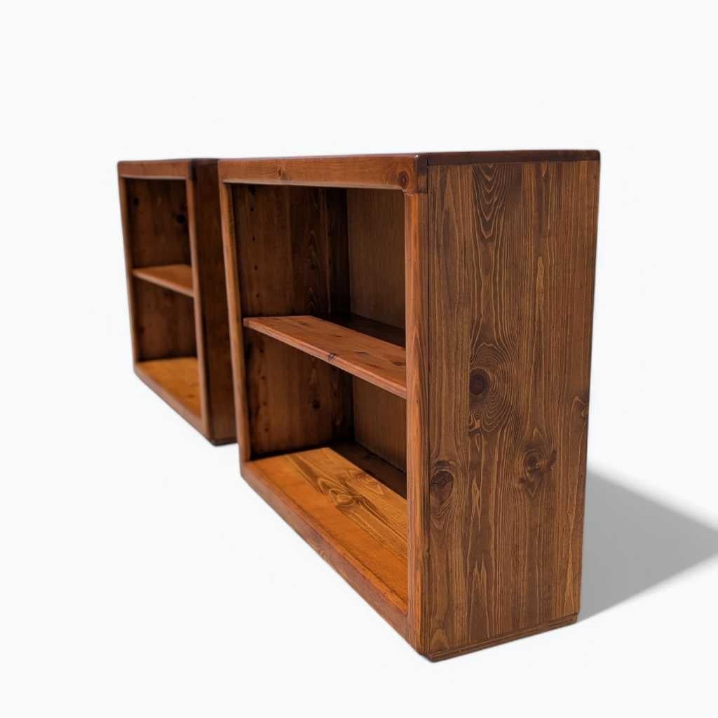 Pair of Pine Bookcases, Adjustable Shelves, Rustic Solid Wood, c. 1970s USA For Sale 10